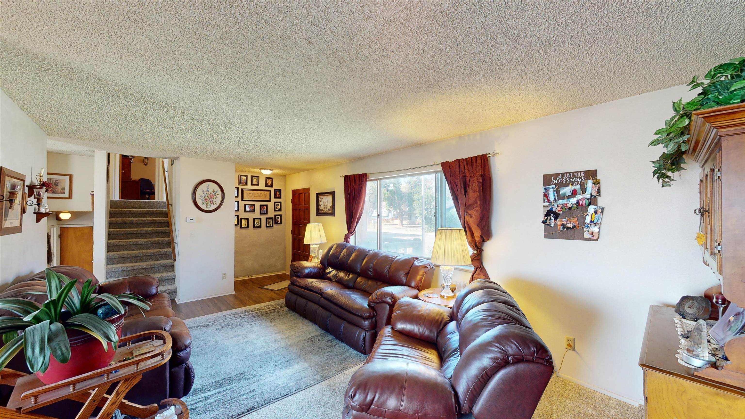 2869 1/2 Elm Avenue