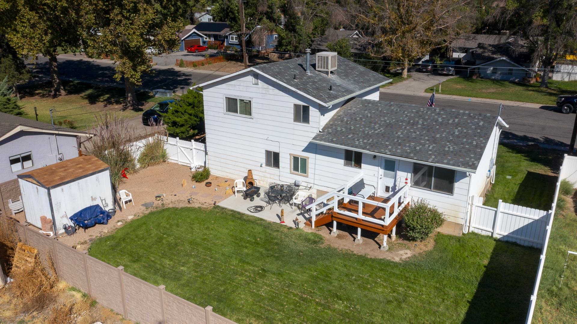 2869 1/2 Elm Avenue