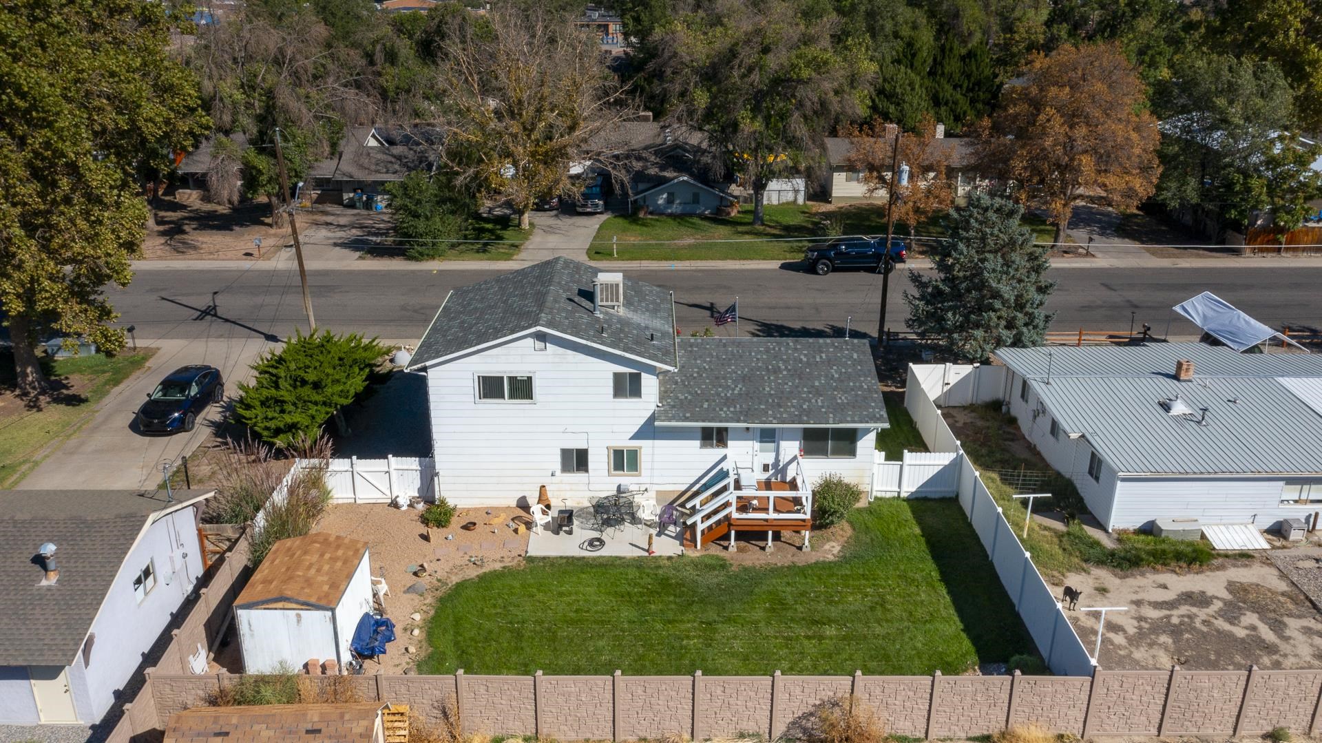 2869 1/2 Elm Avenue