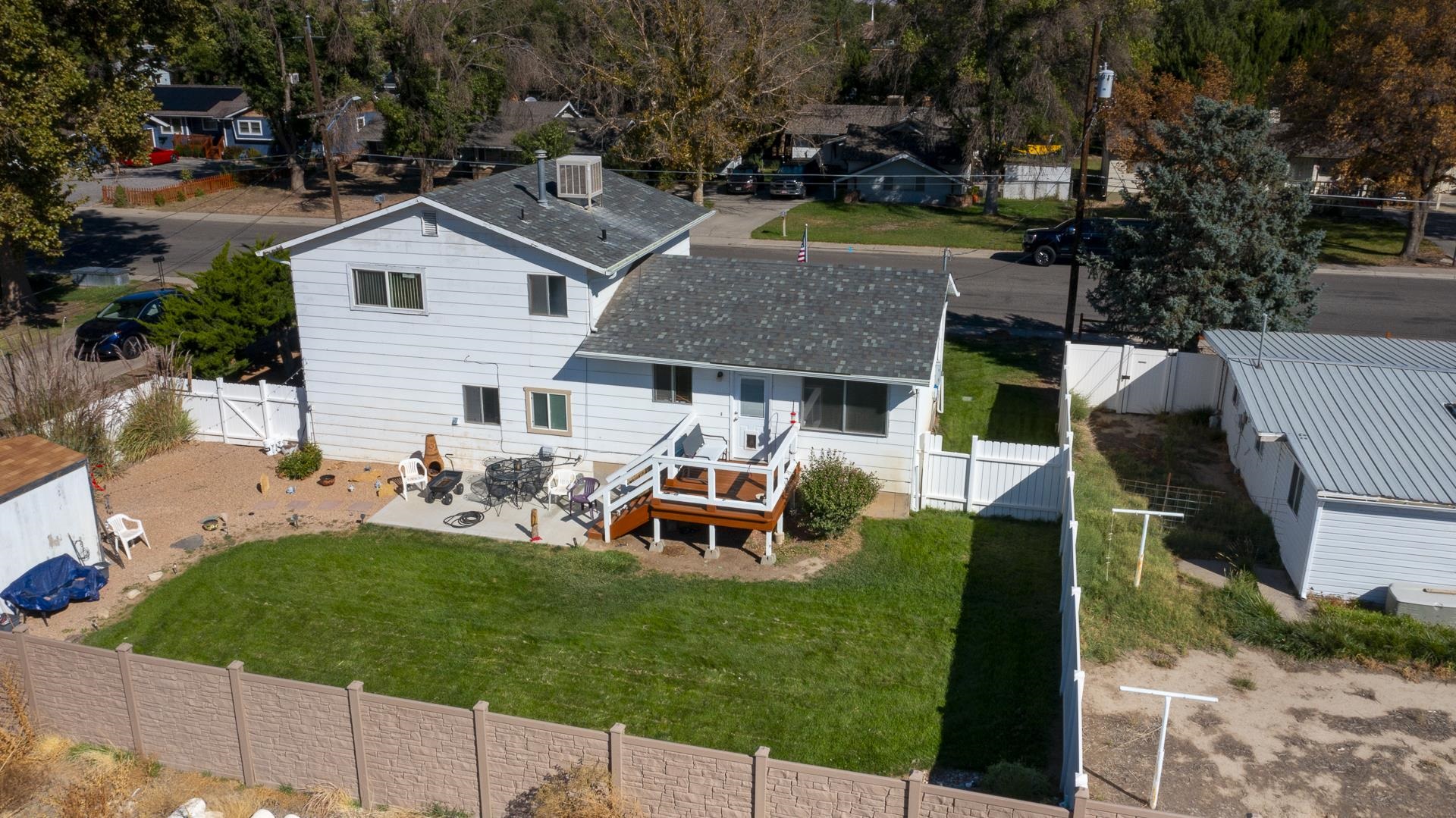 2869 1/2 Elm Avenue