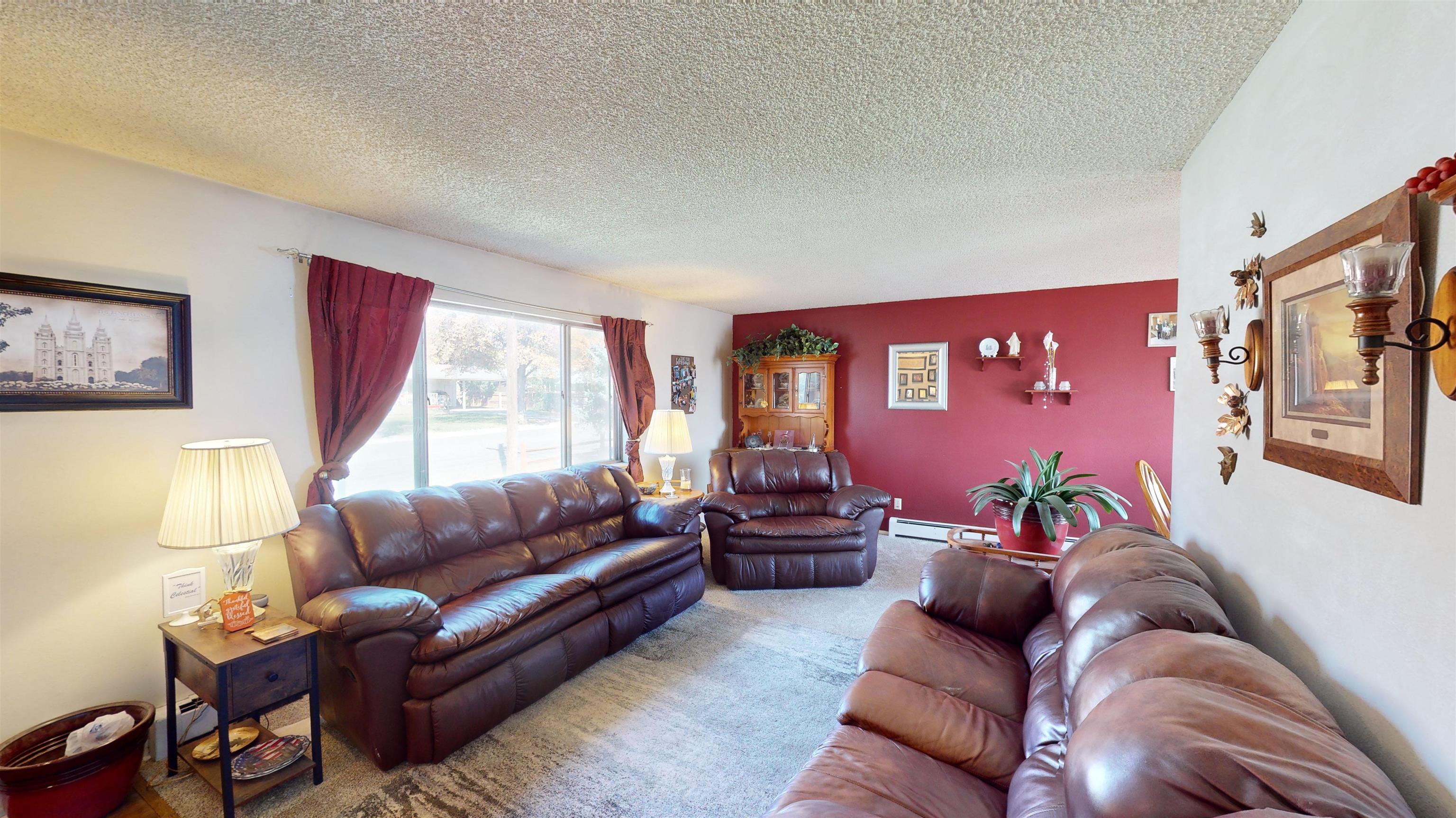 2869 1/2 Elm Avenue