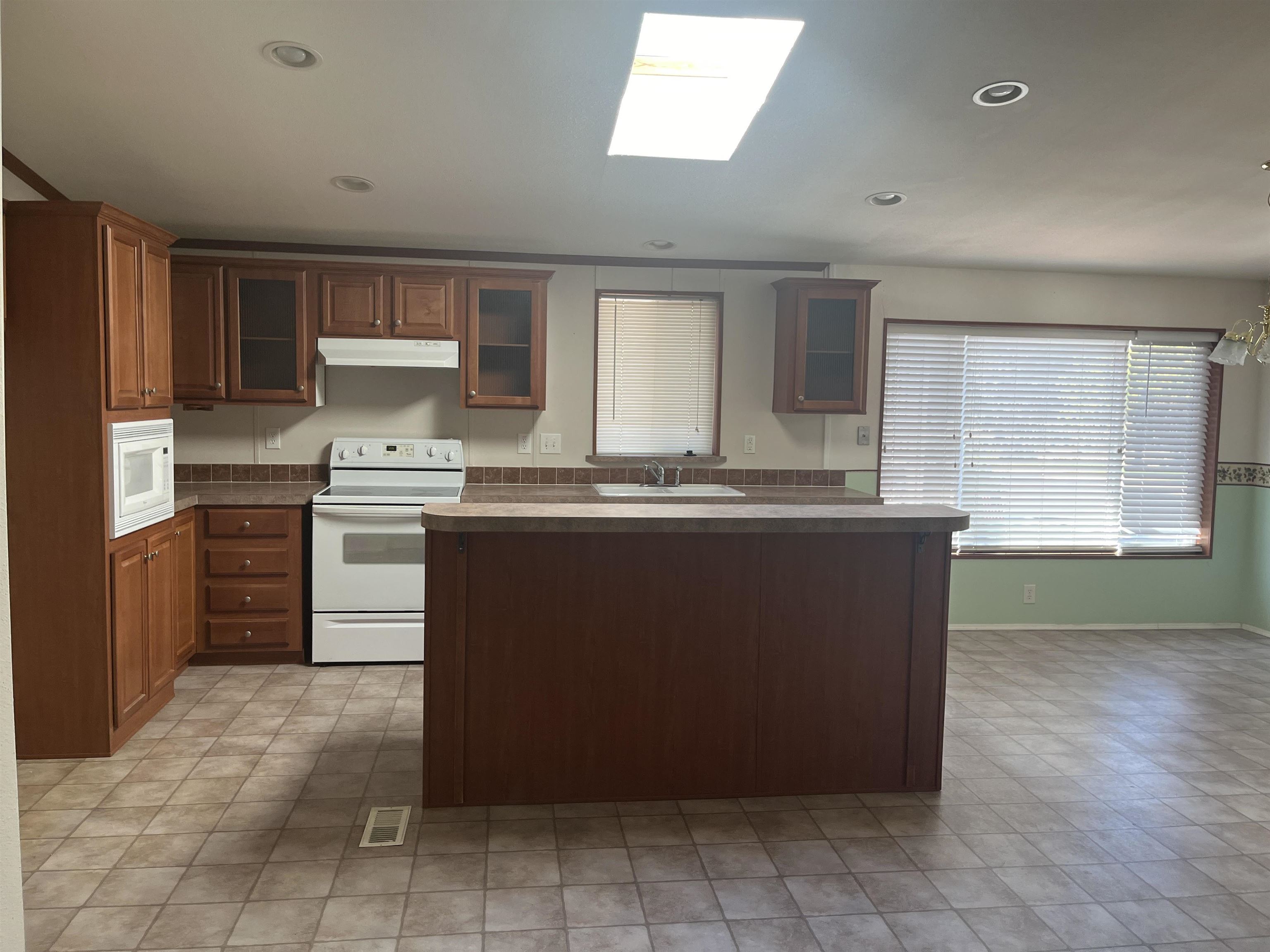 435 32 Road Unit: 231