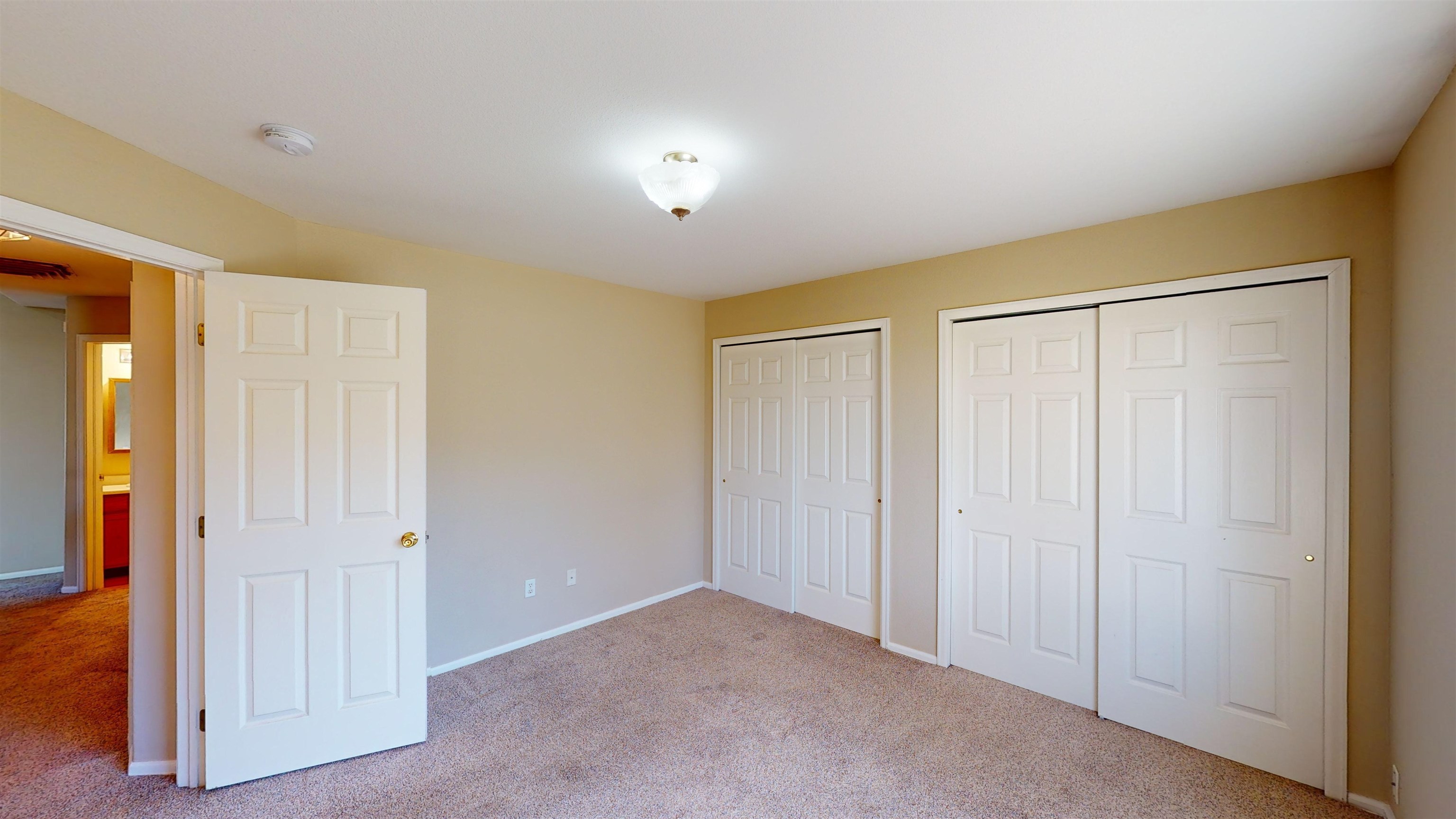519 Estate Street Unit: B