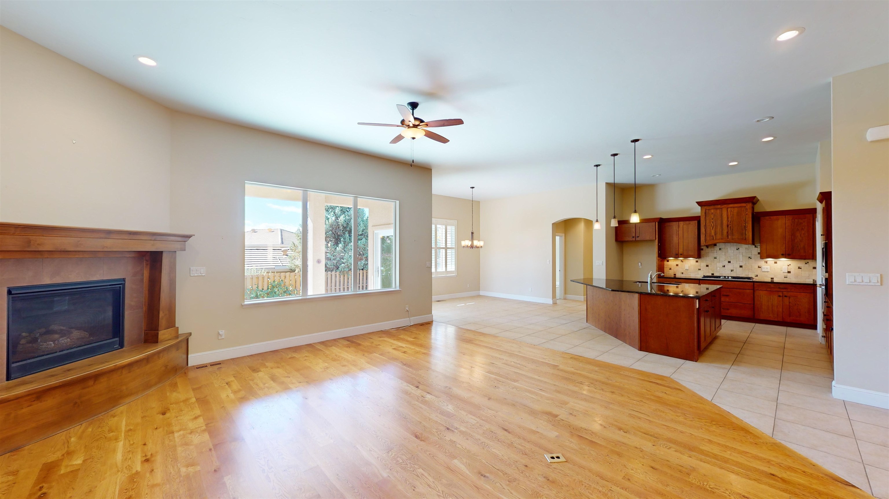 2683 Amber Way