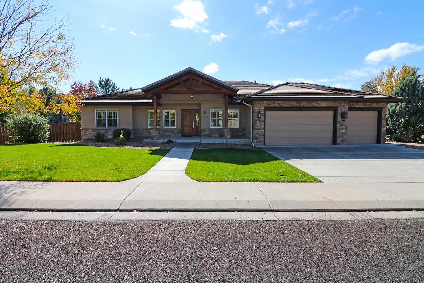 2683 Amber Way