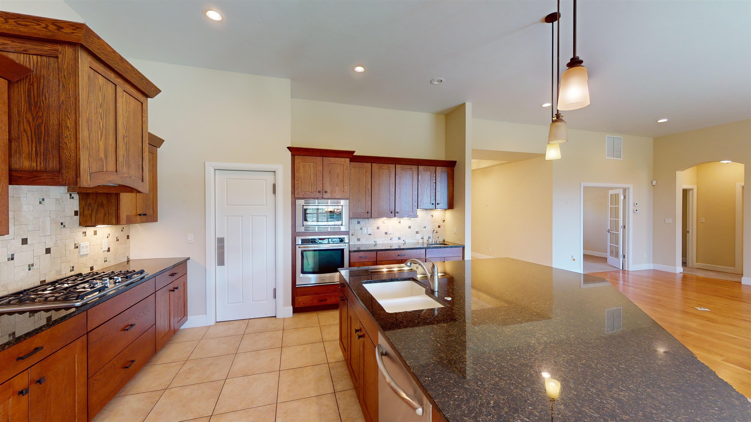 2683 Amber Way