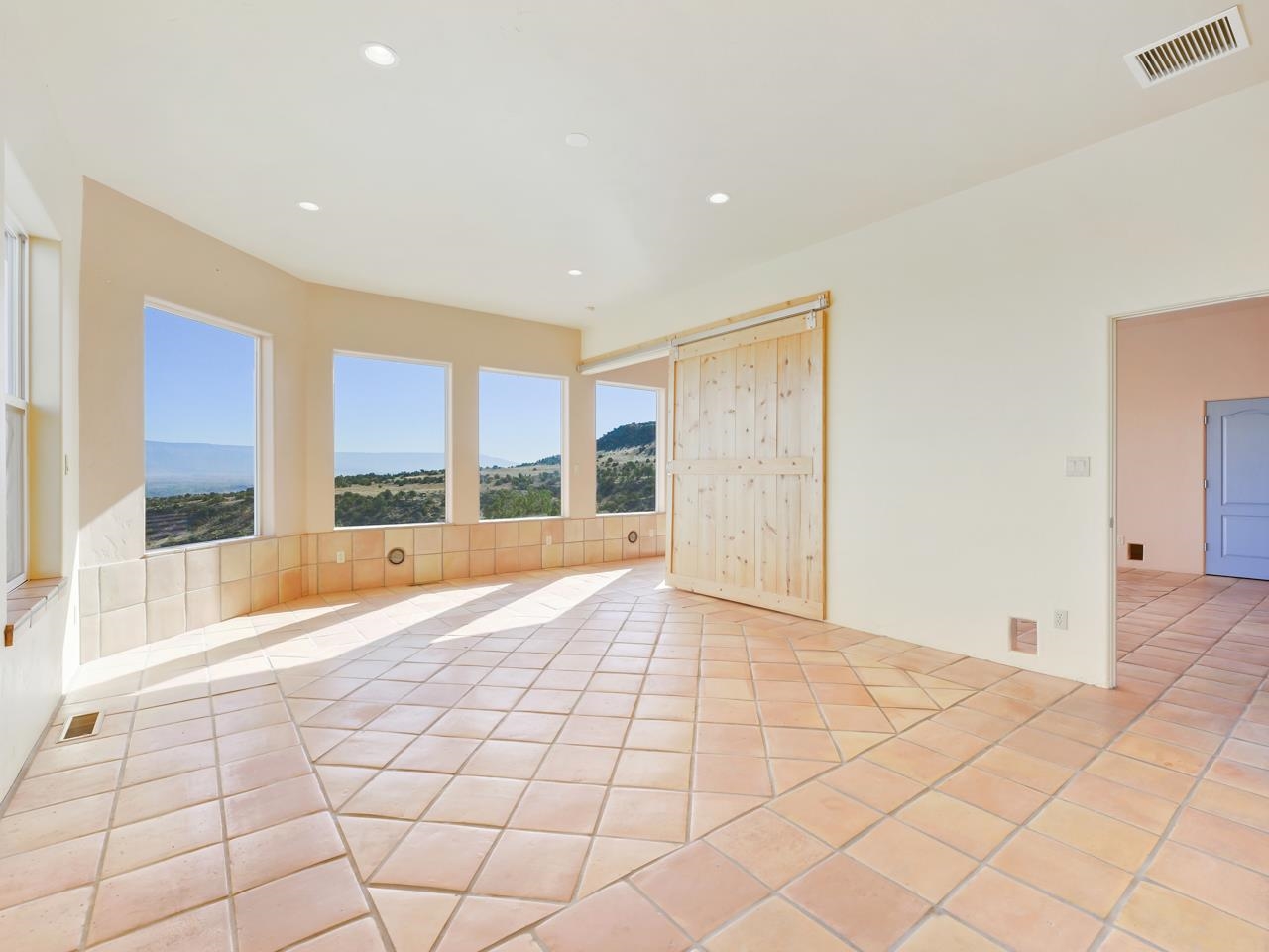 160 Little Park Road