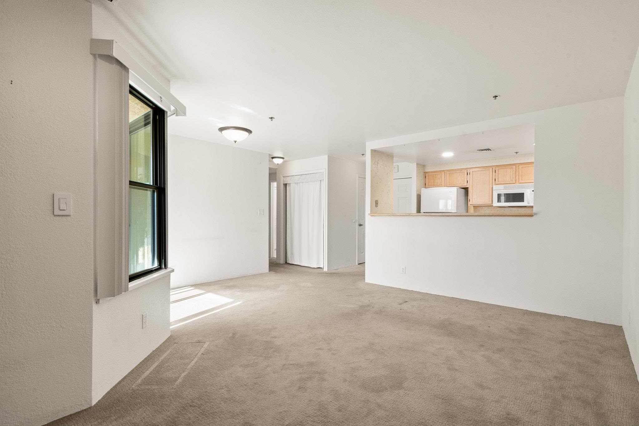 1111 Horizon Drive Unit: 211