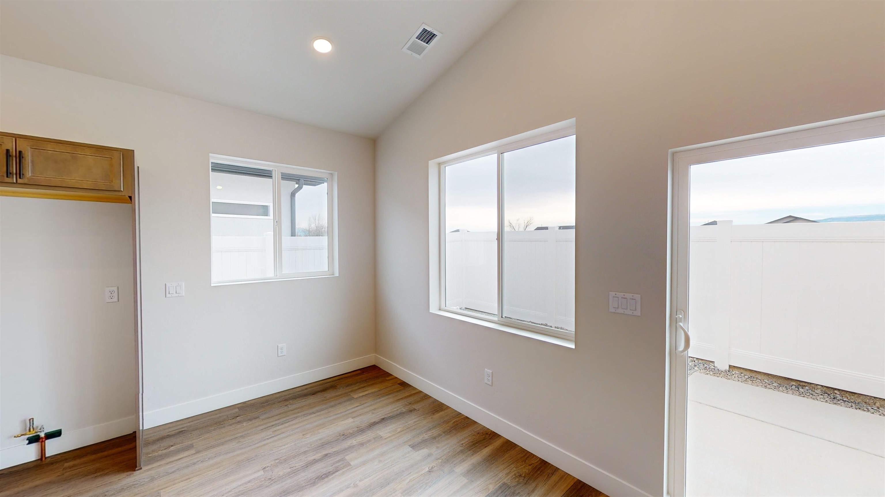 2453 Hamilton Road Unit: B
