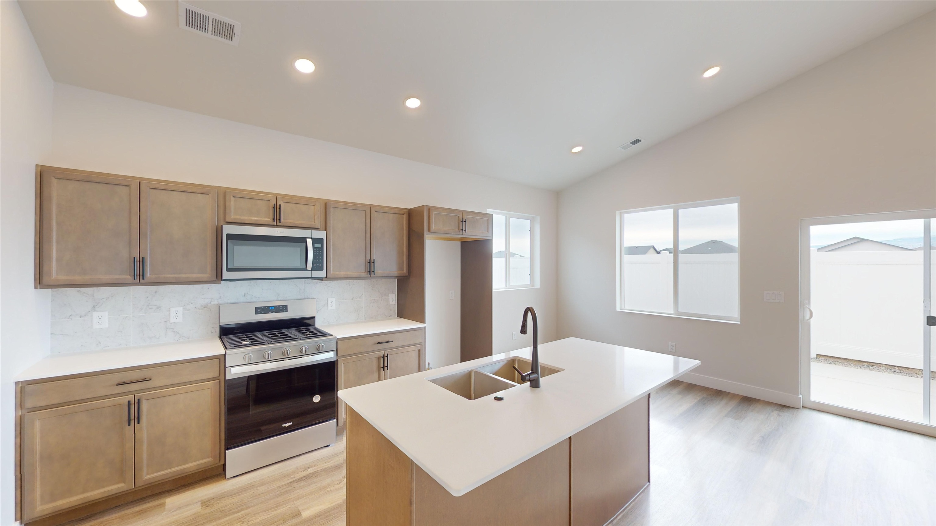 2453 Hamilton Road Unit: B