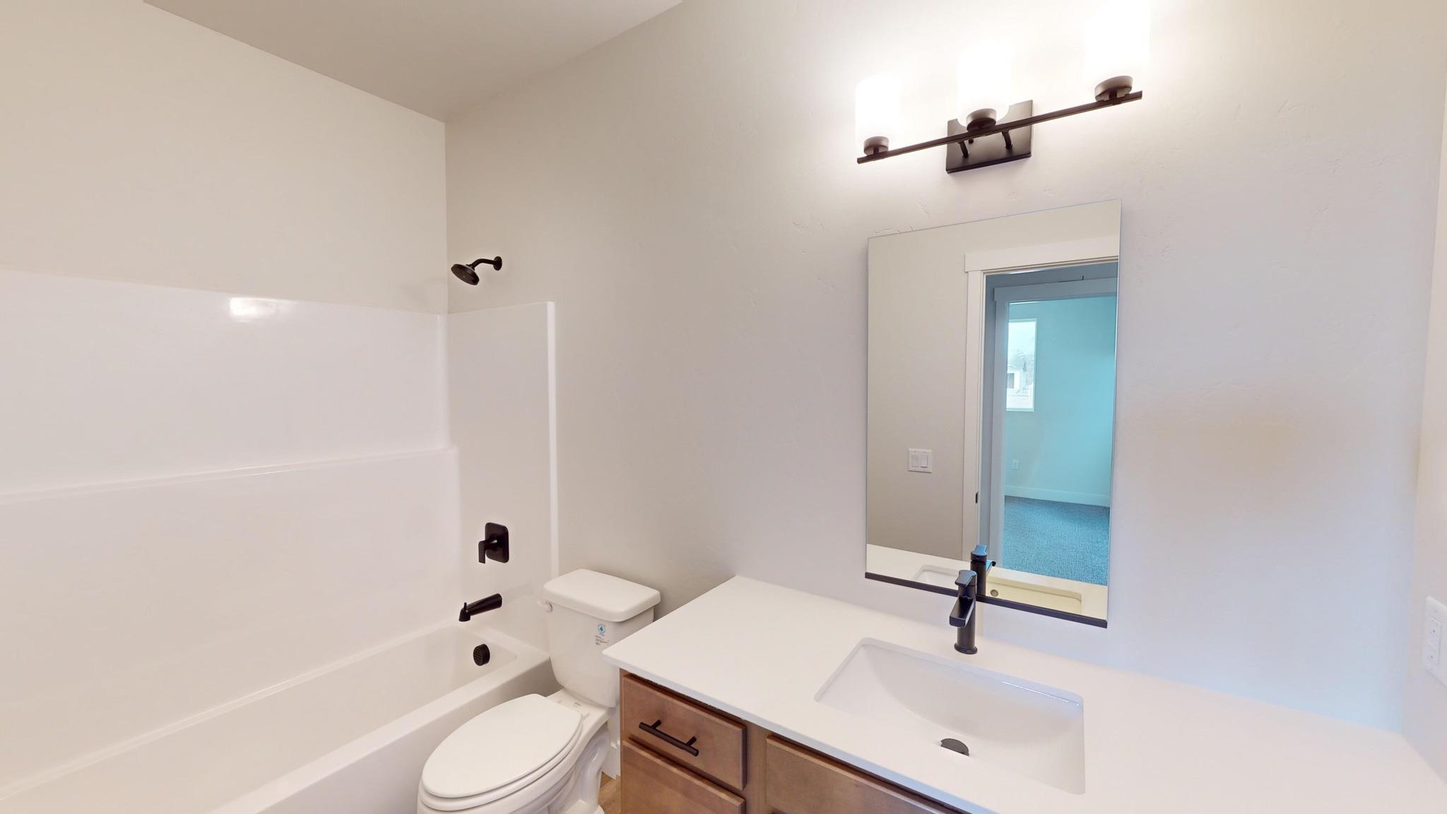 2453 Hamilton Road Unit: B