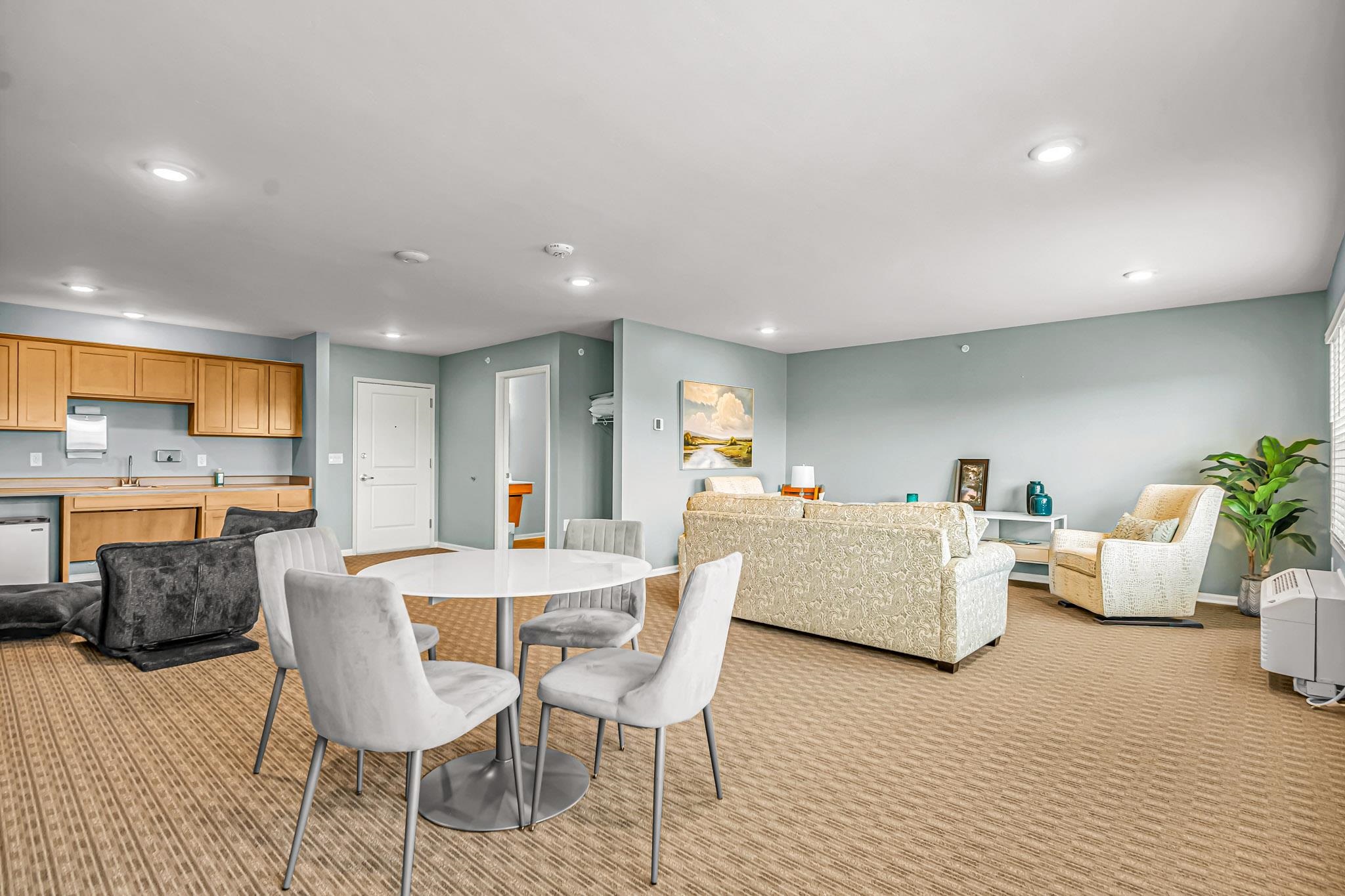 621 26 1/2 Road Unit: 205