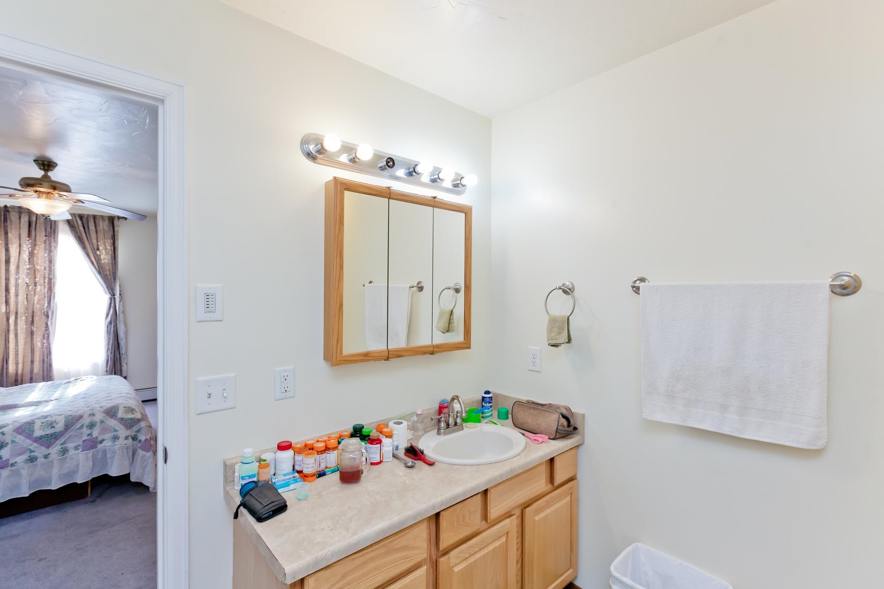 2950 E View Drive