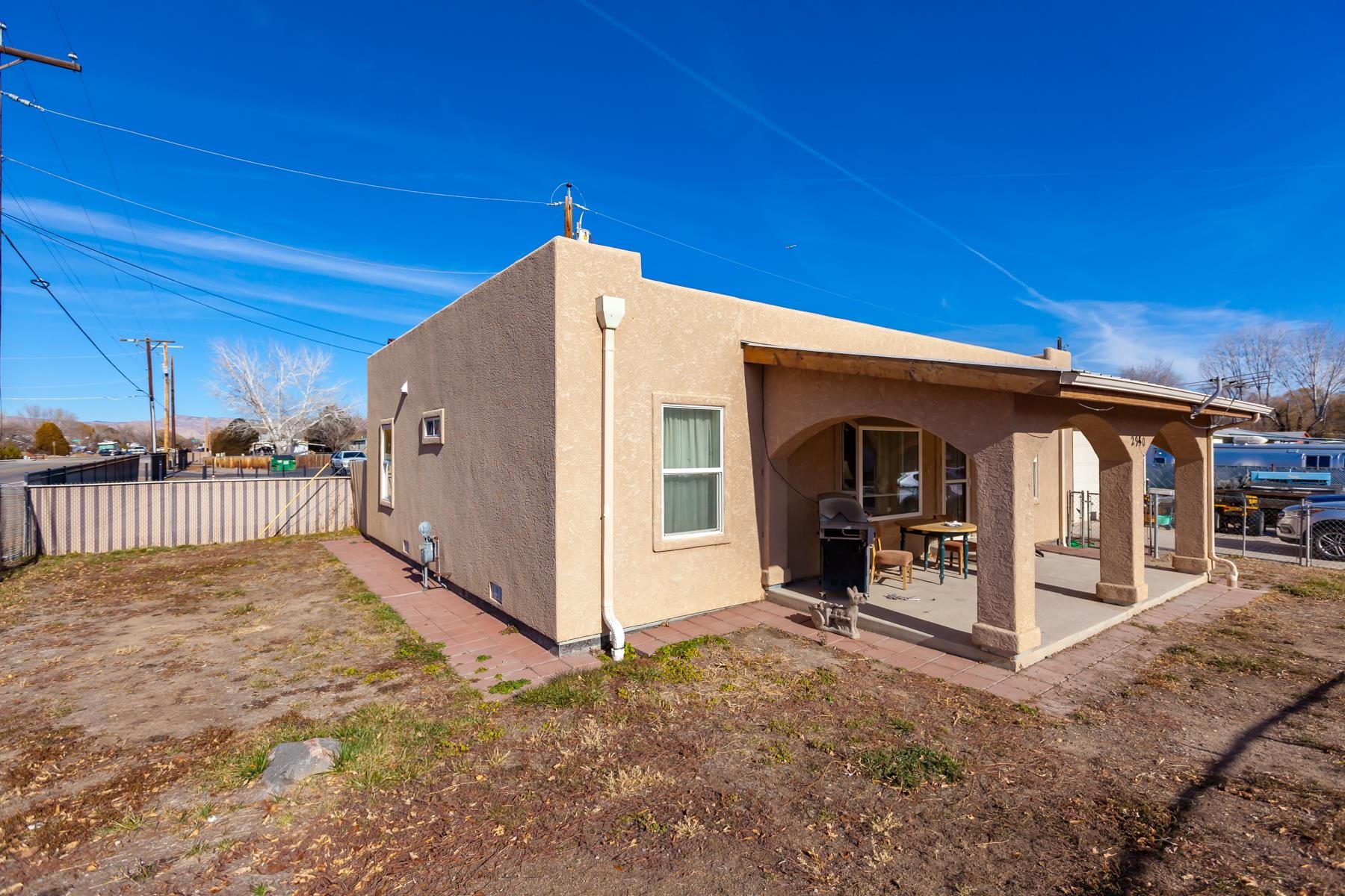 2950 E View Drive