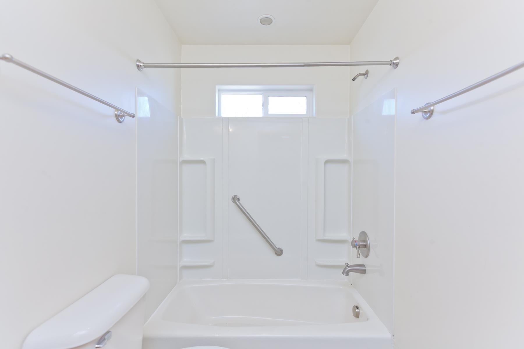 2950 E View Drive