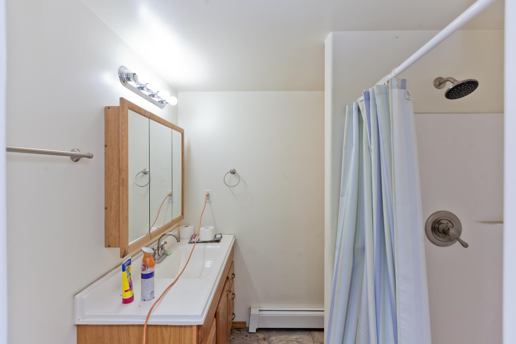 2950 E View Drive