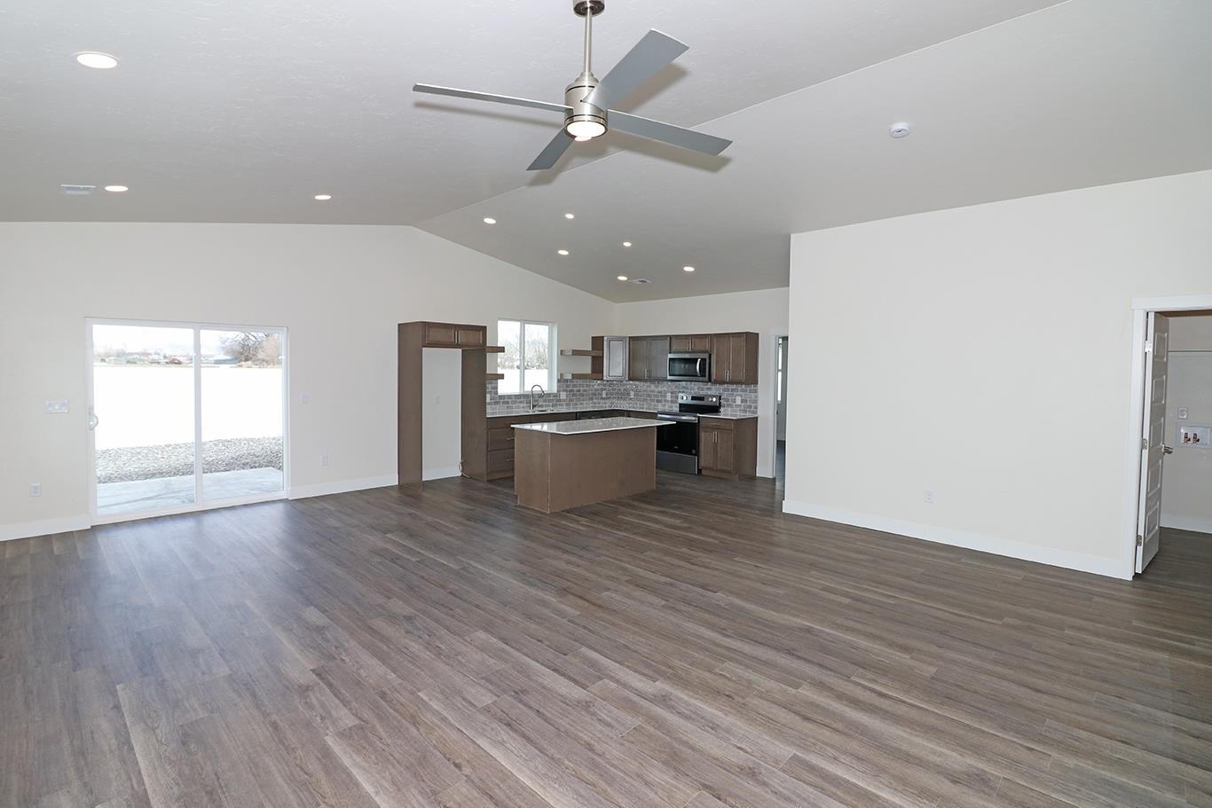 1653 Rusty Rivet Road