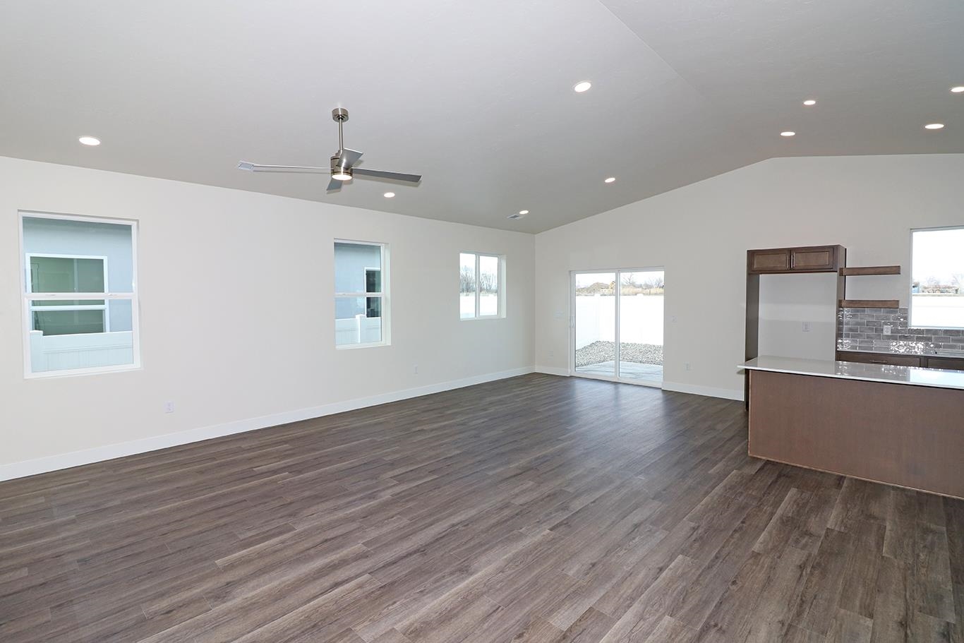 1653 Rusty Rivet Road