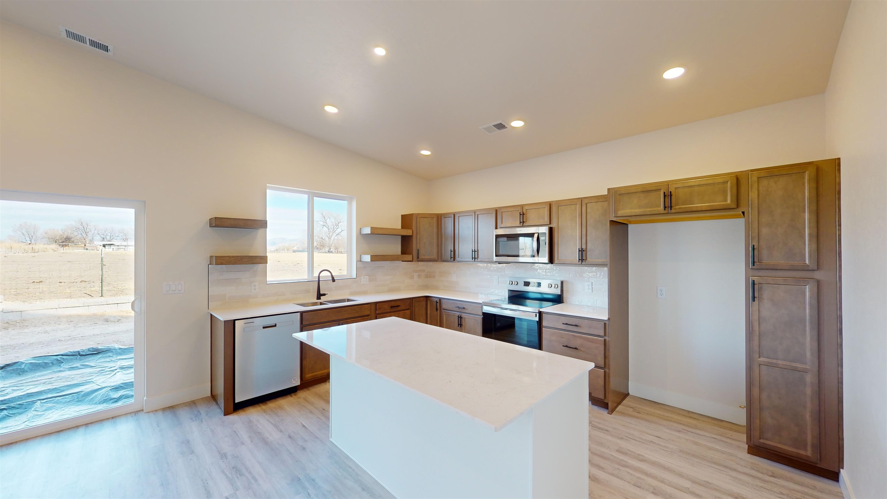 1633 Rusty Rivet Road