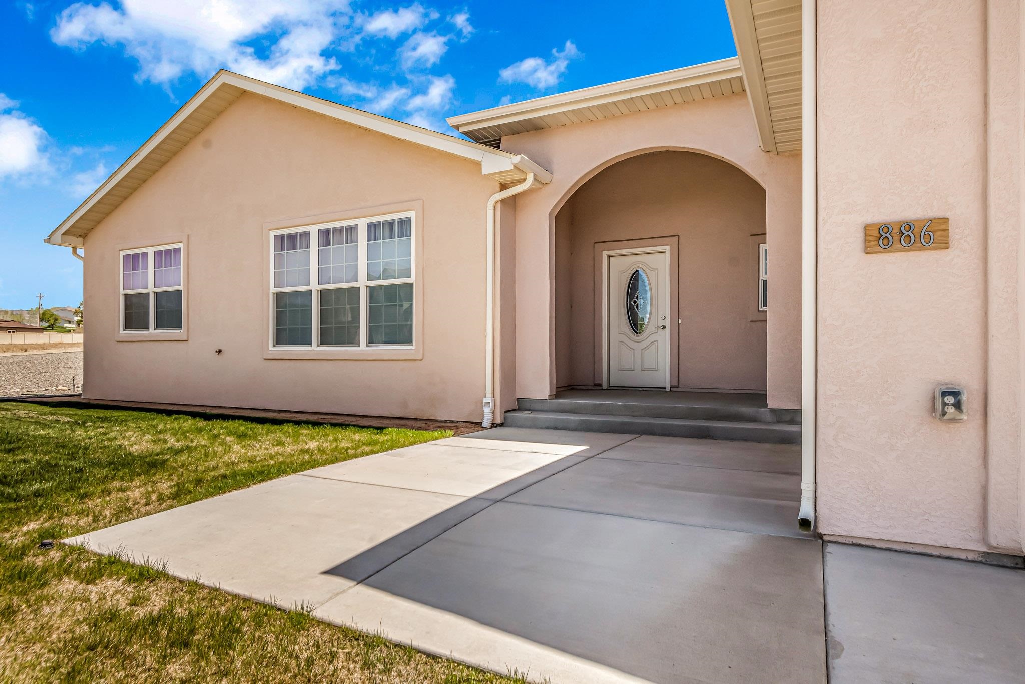 886 Quail Meadows Court