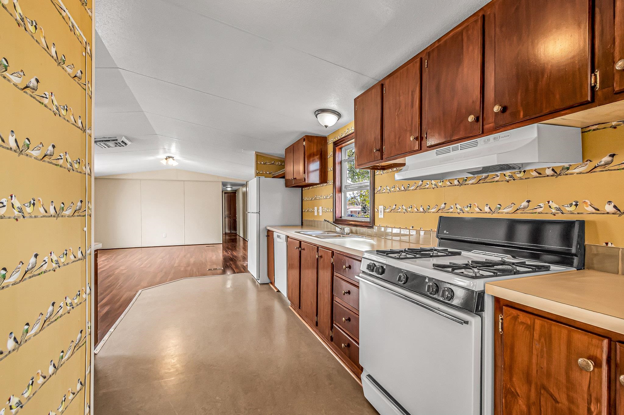 3250 Friendship Drive
