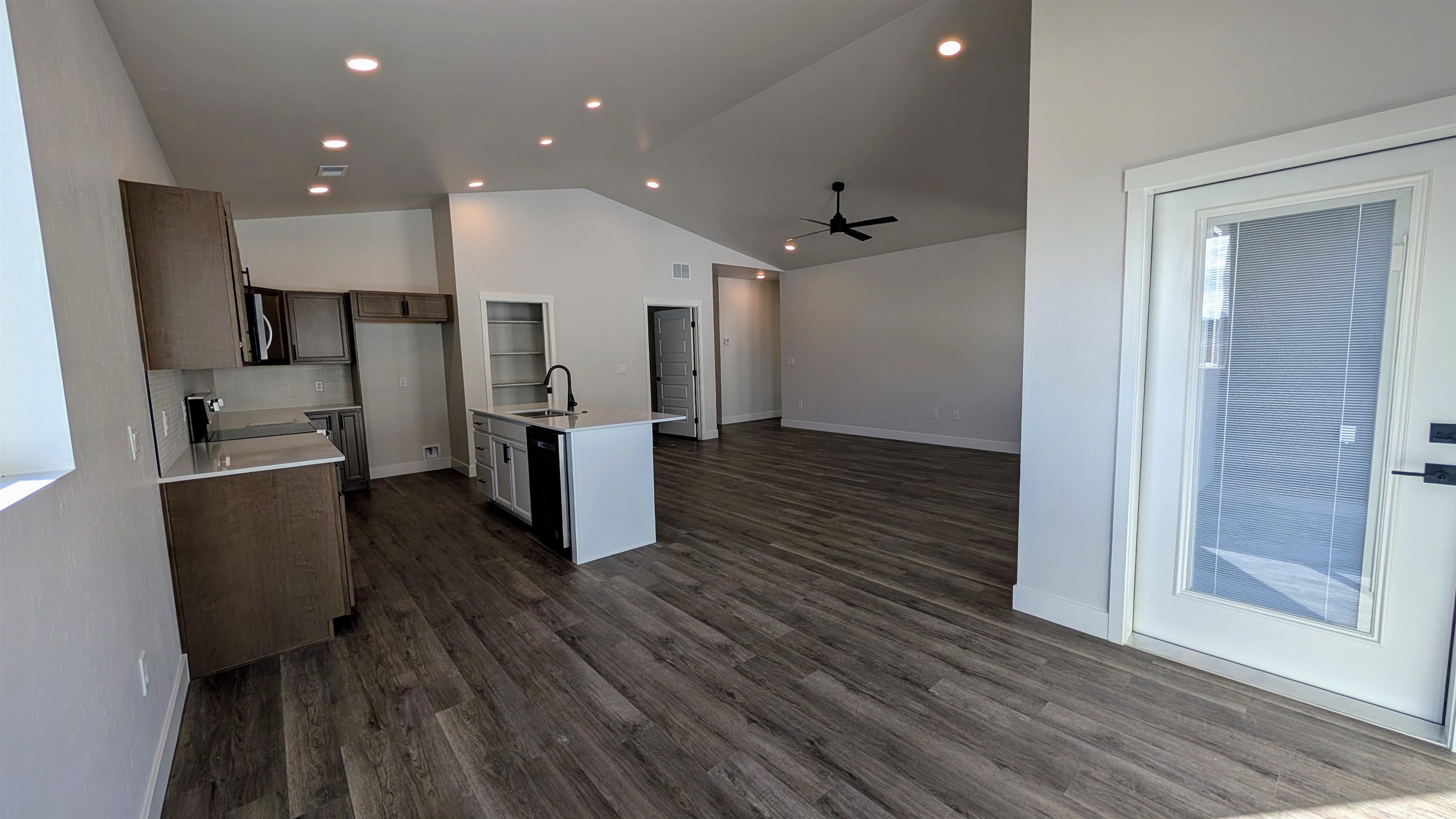 1673 Rusty Rivet Road