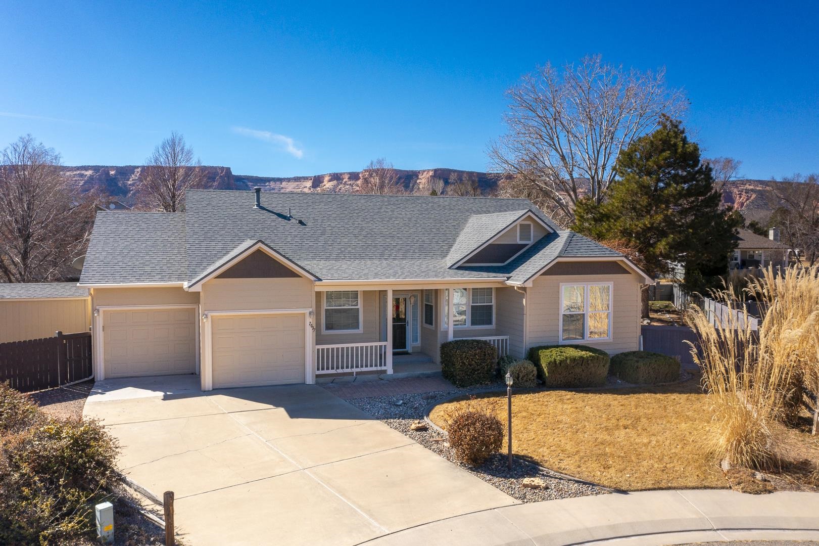 2037 W Cedar Meadows Court