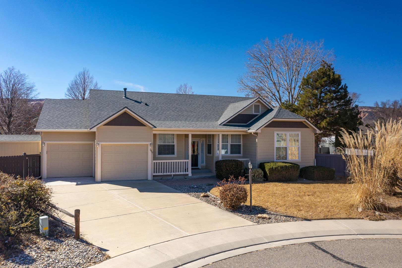 2037 W Cedar Meadows Court