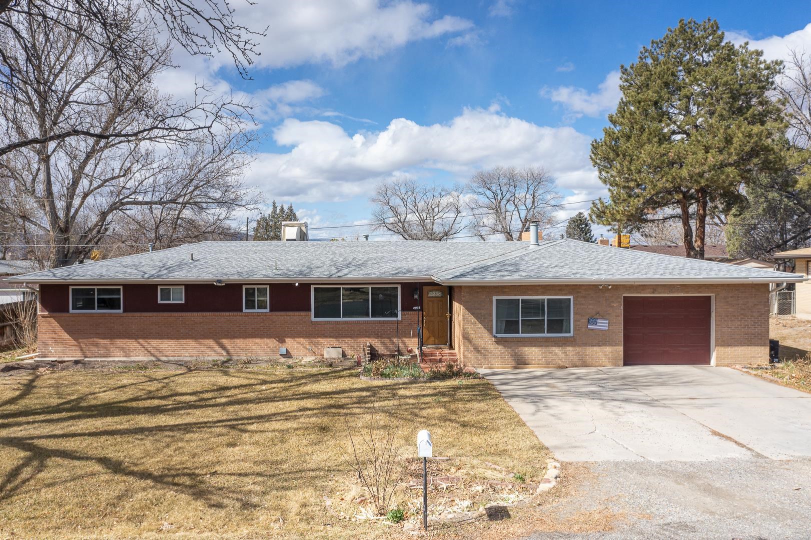 707 Brassie Drive