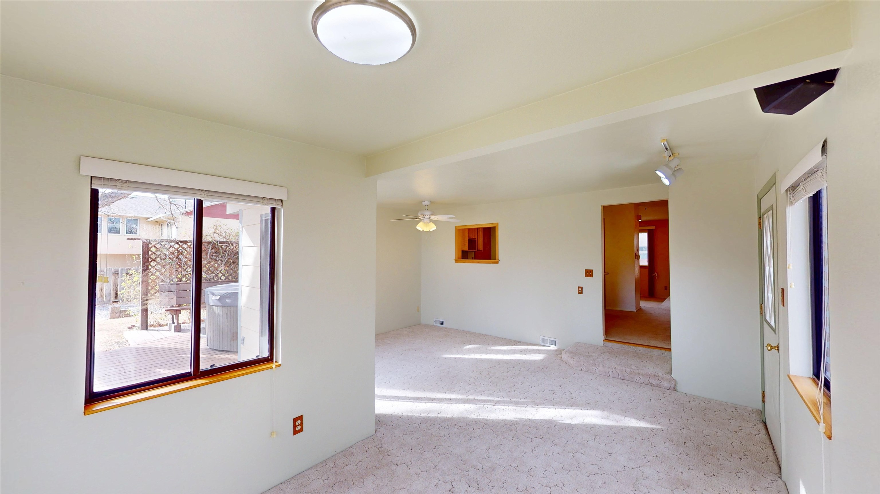 3305 Laurel Lane