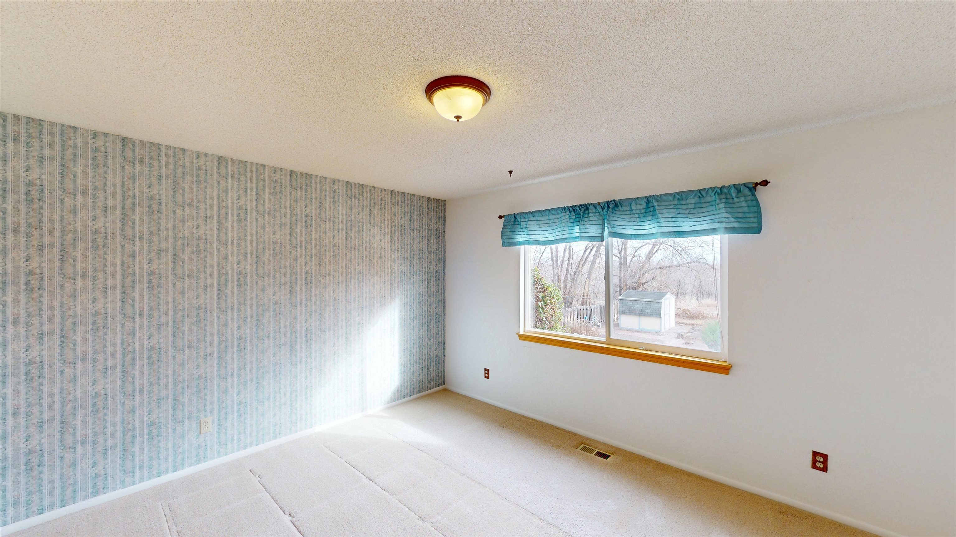 3305 Laurel Lane