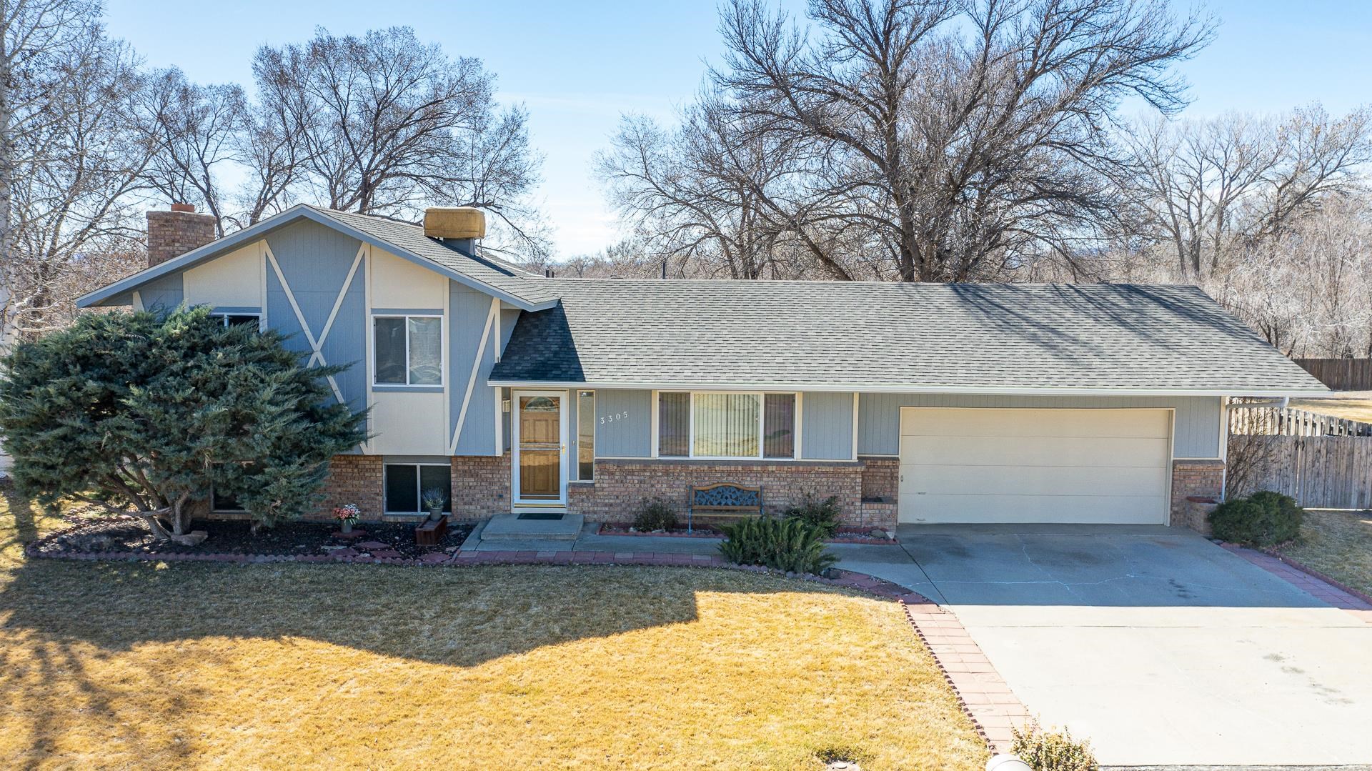 3305 Laurel Lane