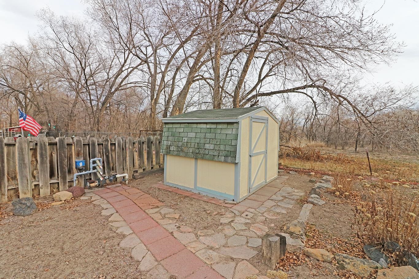 3305 Laurel Lane