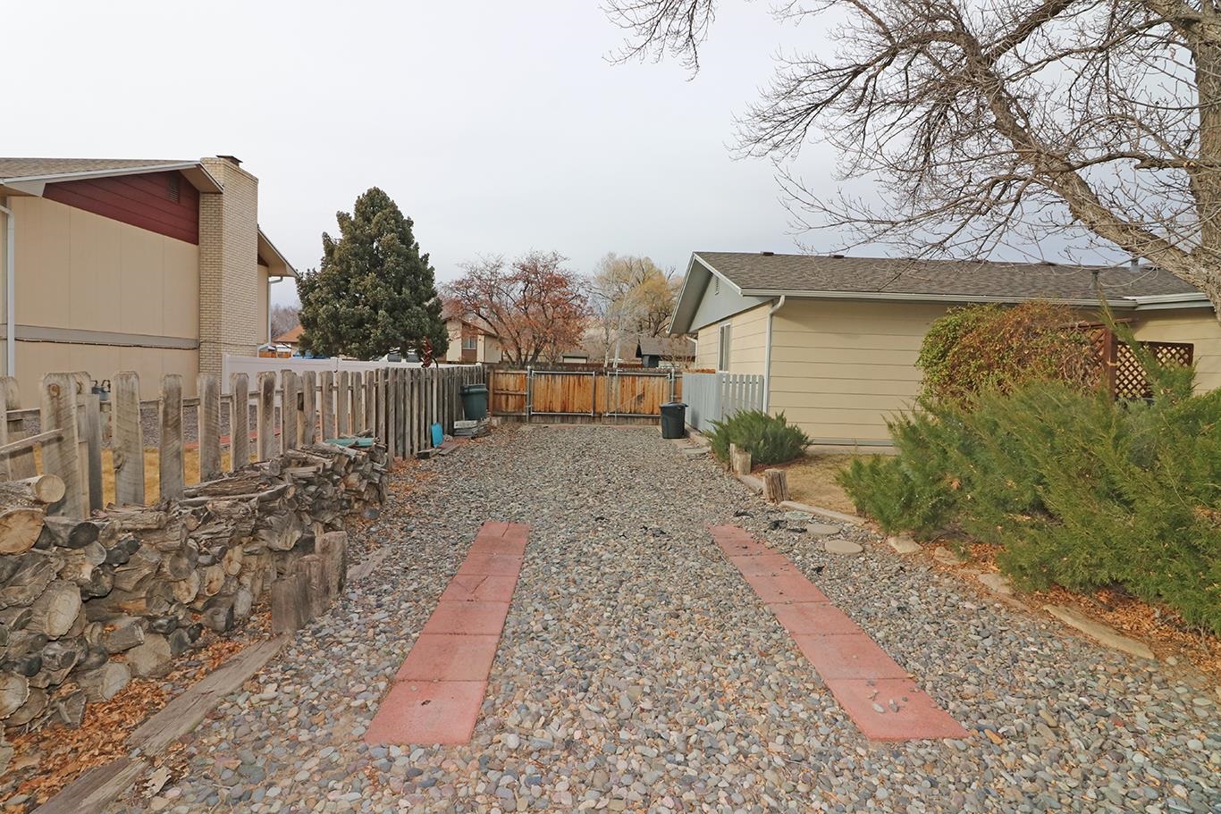 3305 Laurel Lane
