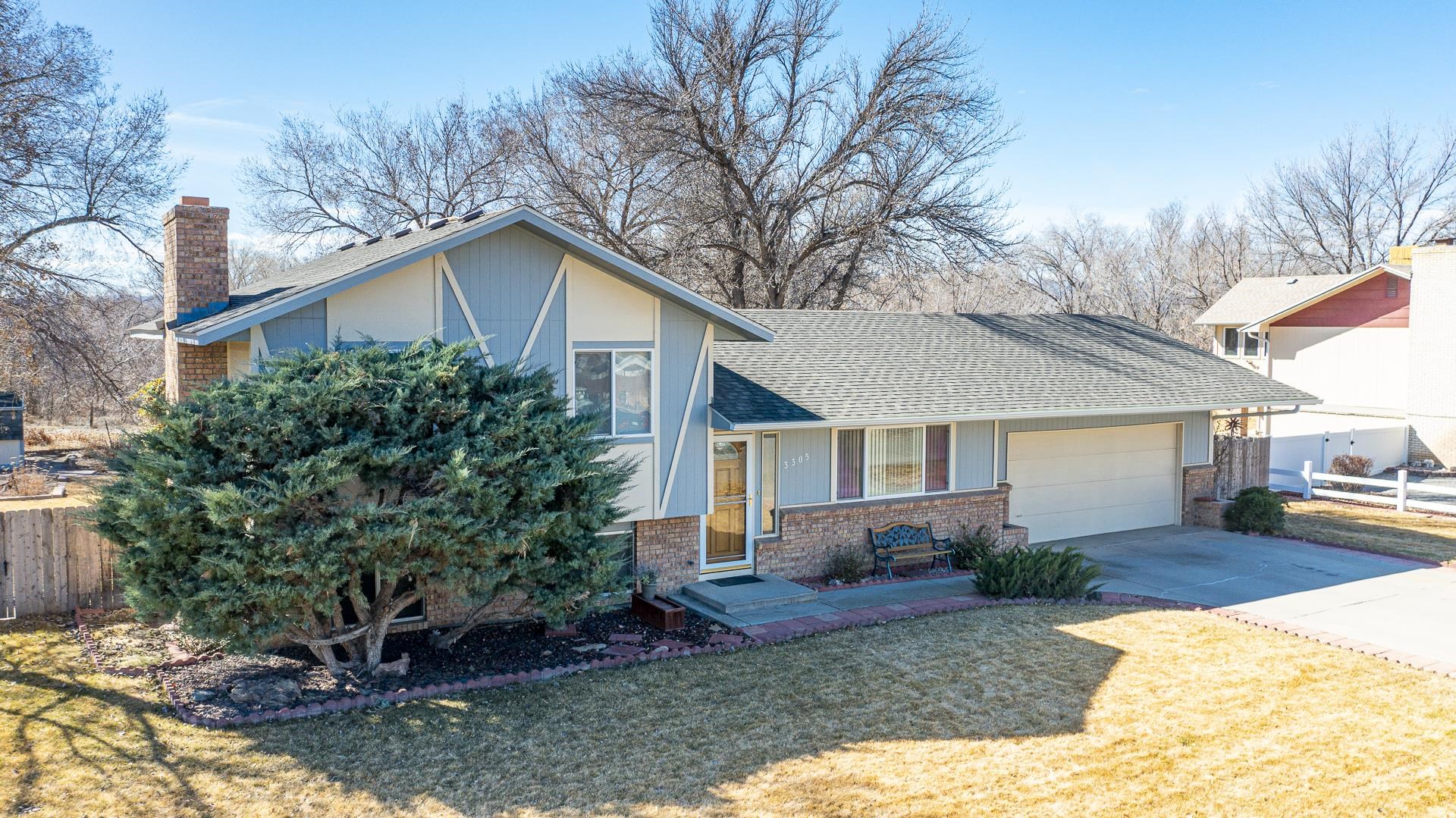 3305 Laurel Lane