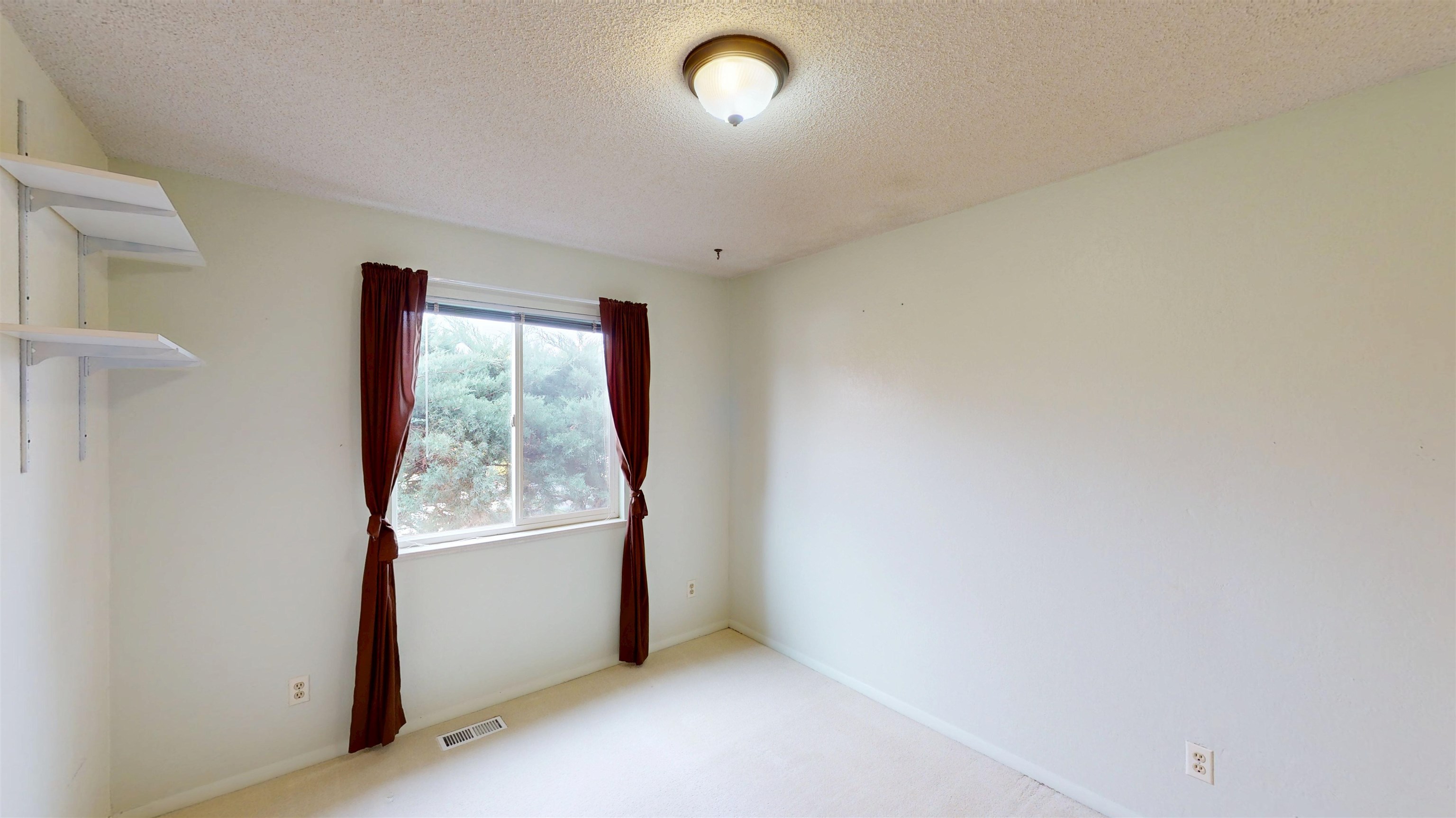3305 Laurel Lane