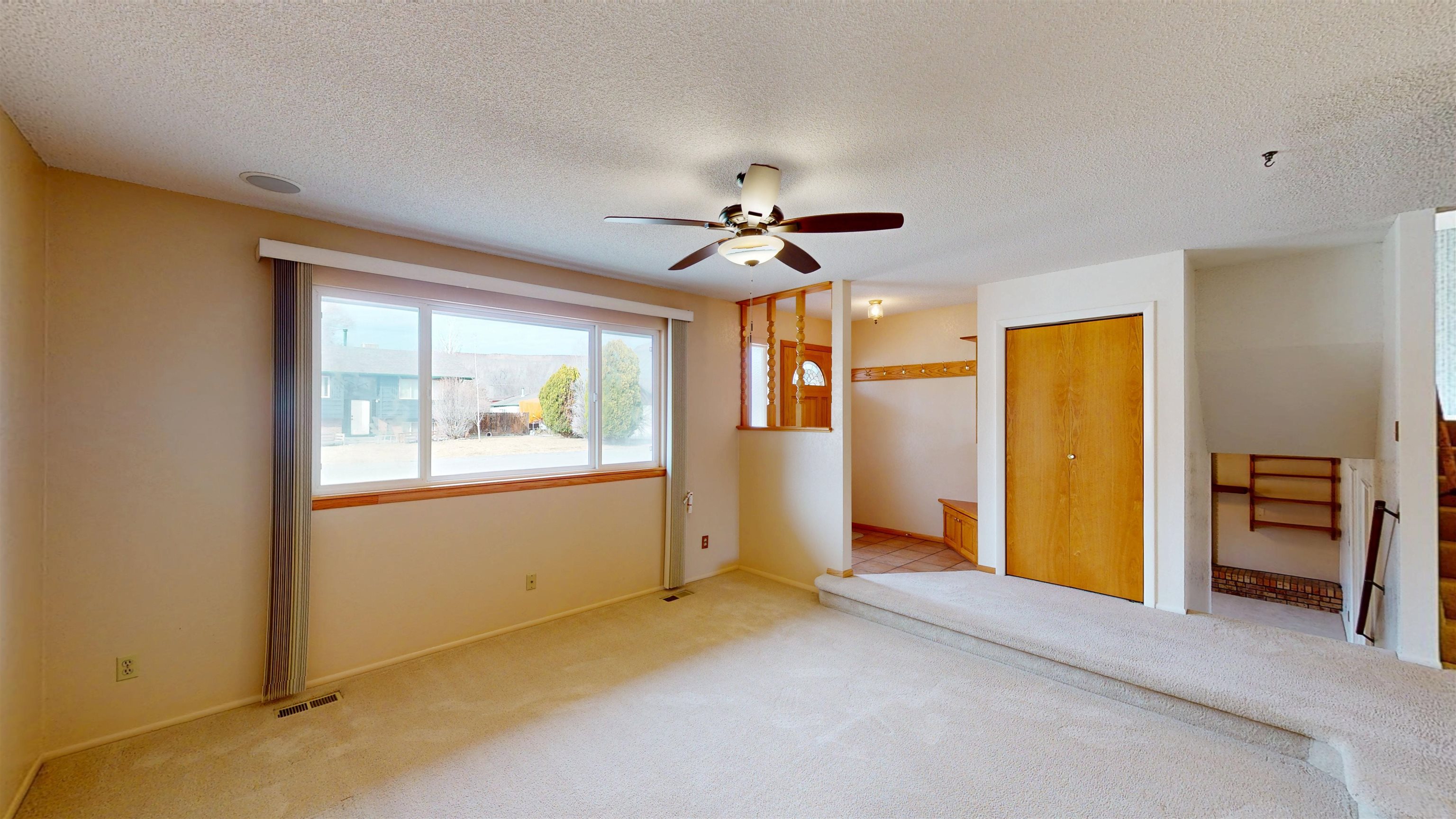 3305 Laurel Lane