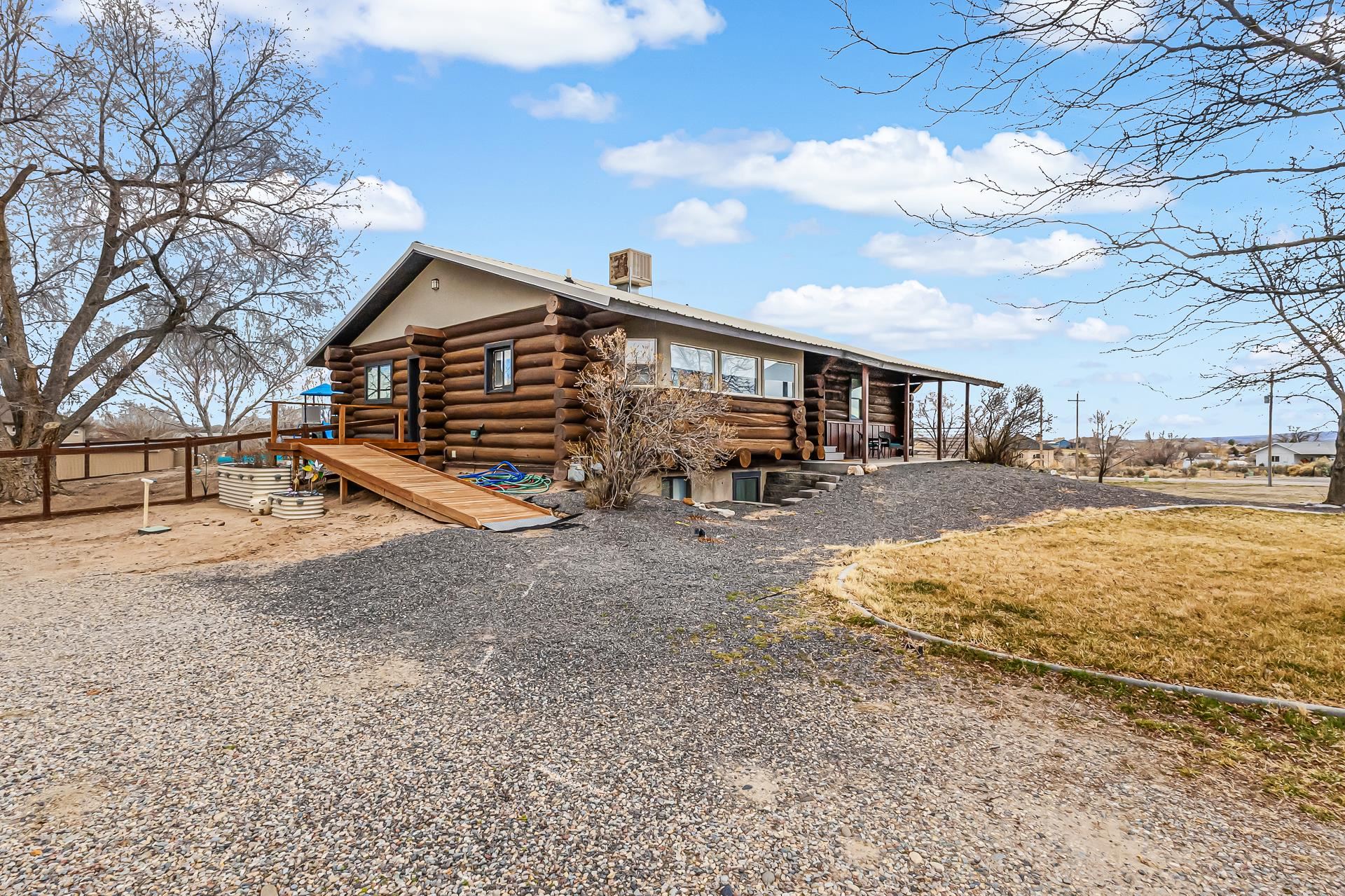 1832 L Road