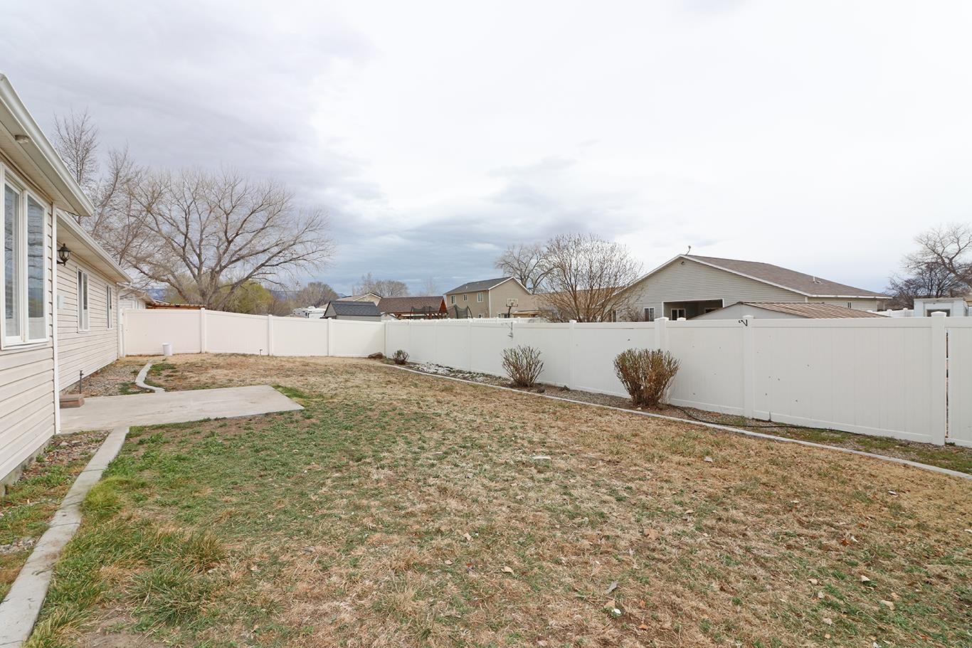 3019 Grand Meadow Avenue