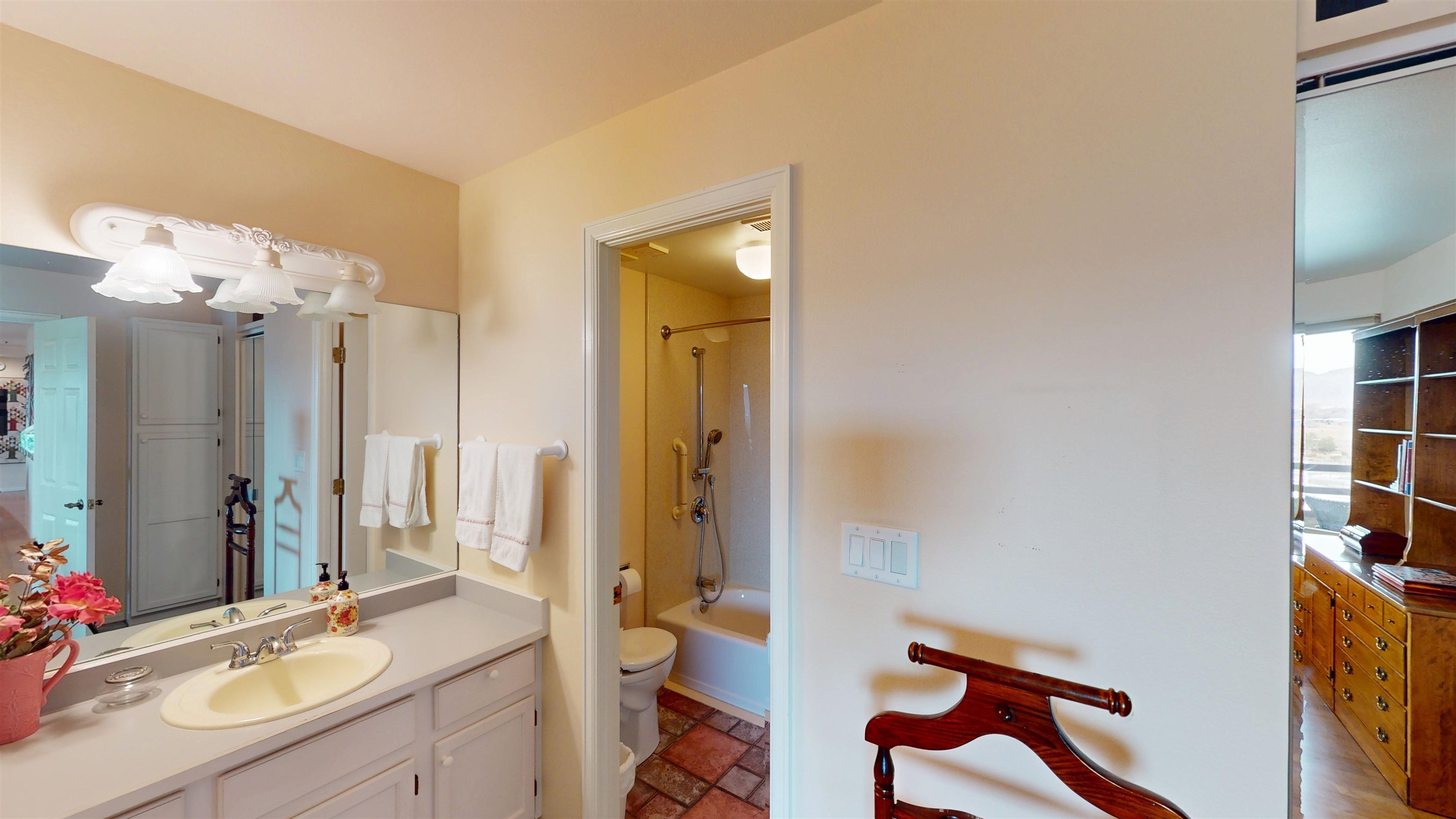 1111 Horizon Drive Unit: 702