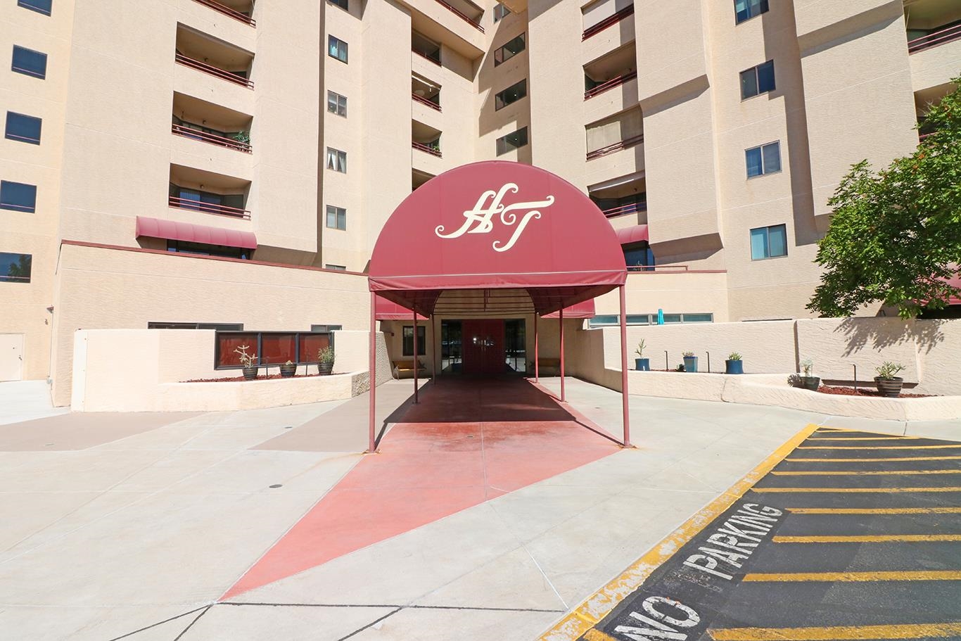 1111 Horizon Drive Unit: 702