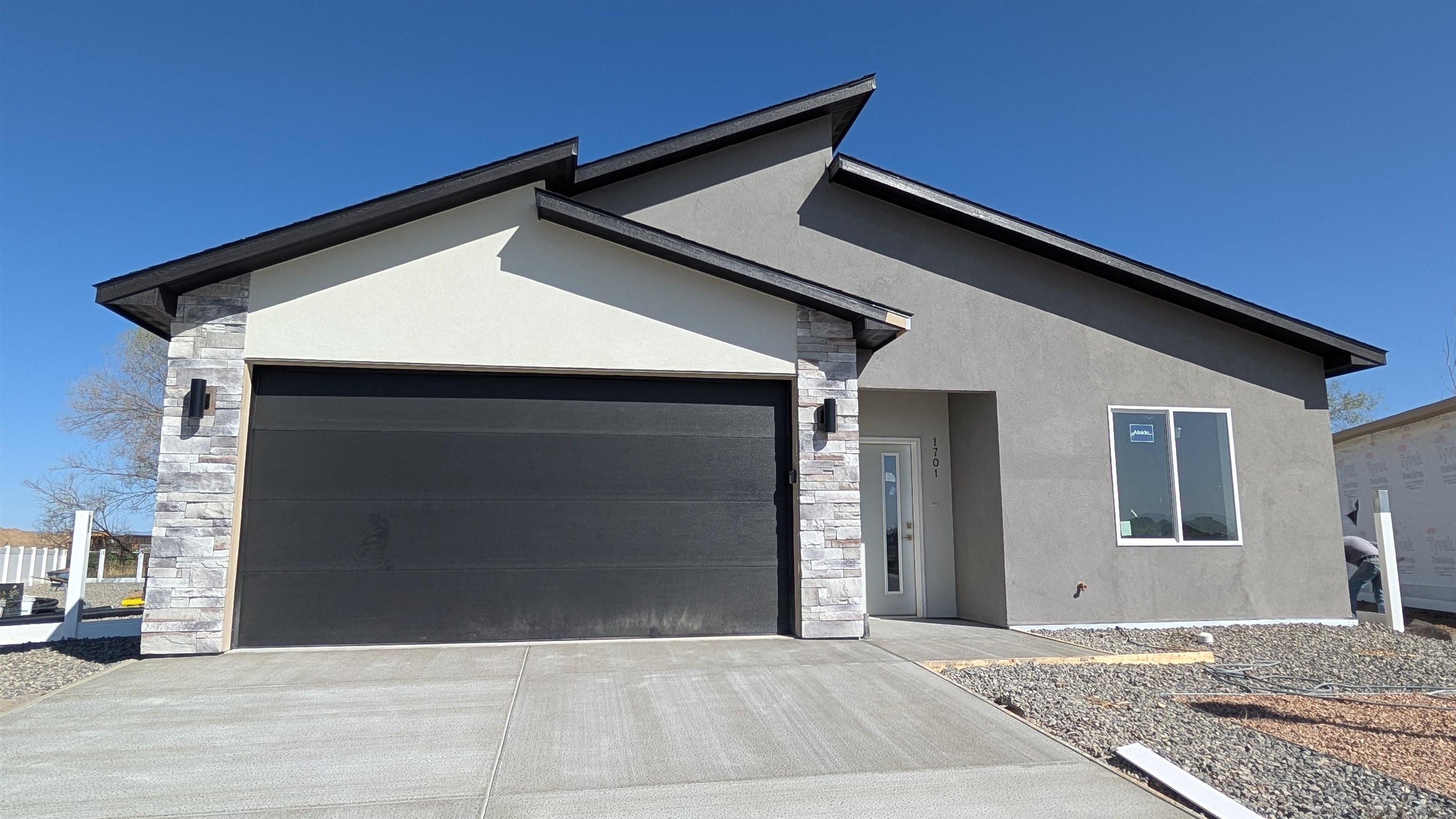 1701 Caliper Way