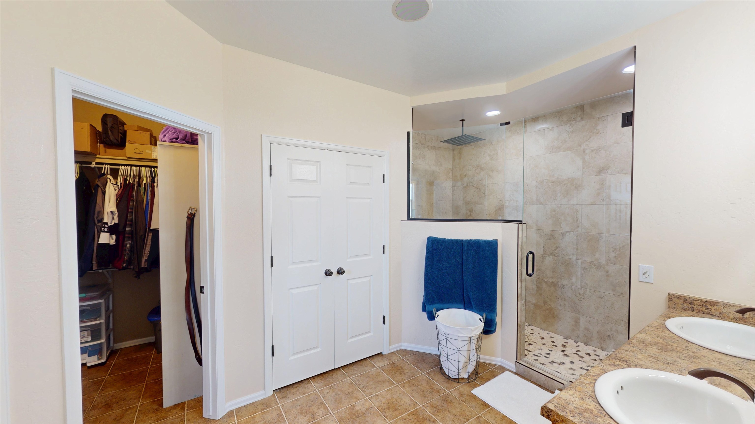 988 Agate Court