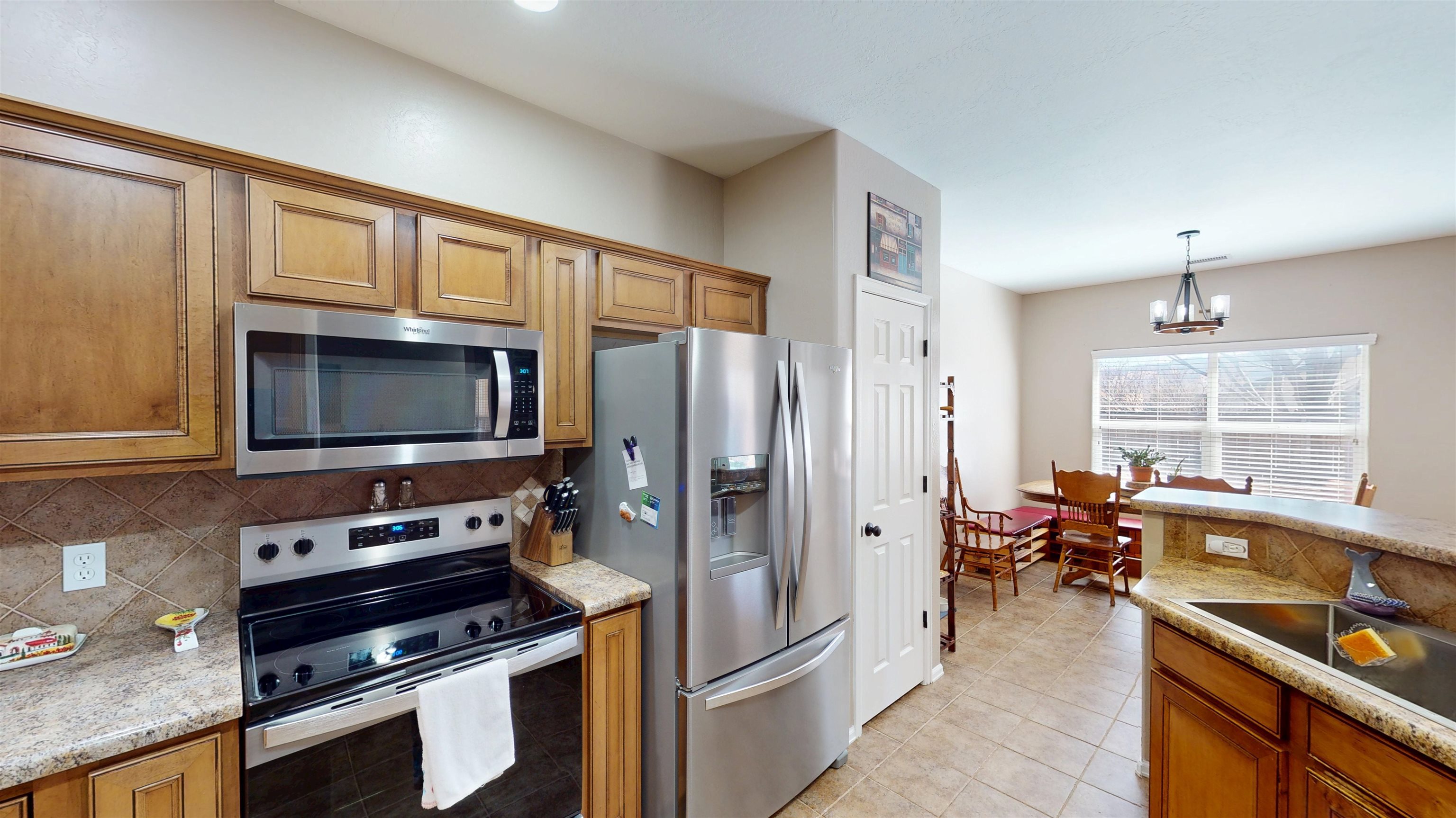 988 Agate Court