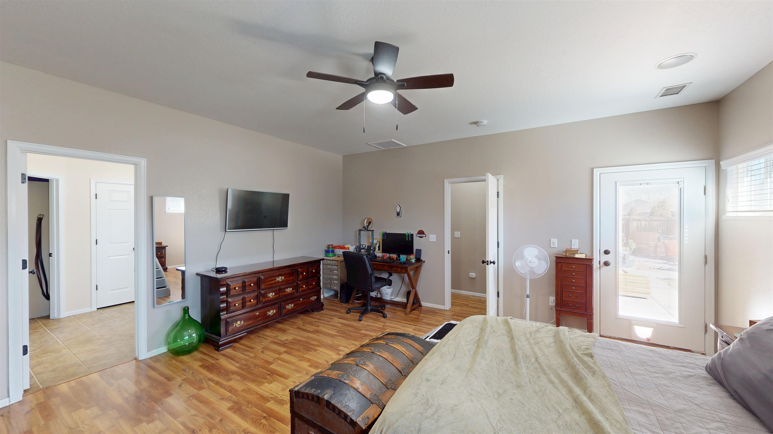 988 Agate Court