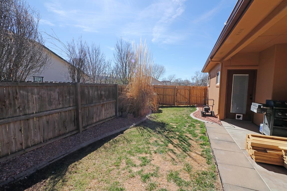 988 Agate Court