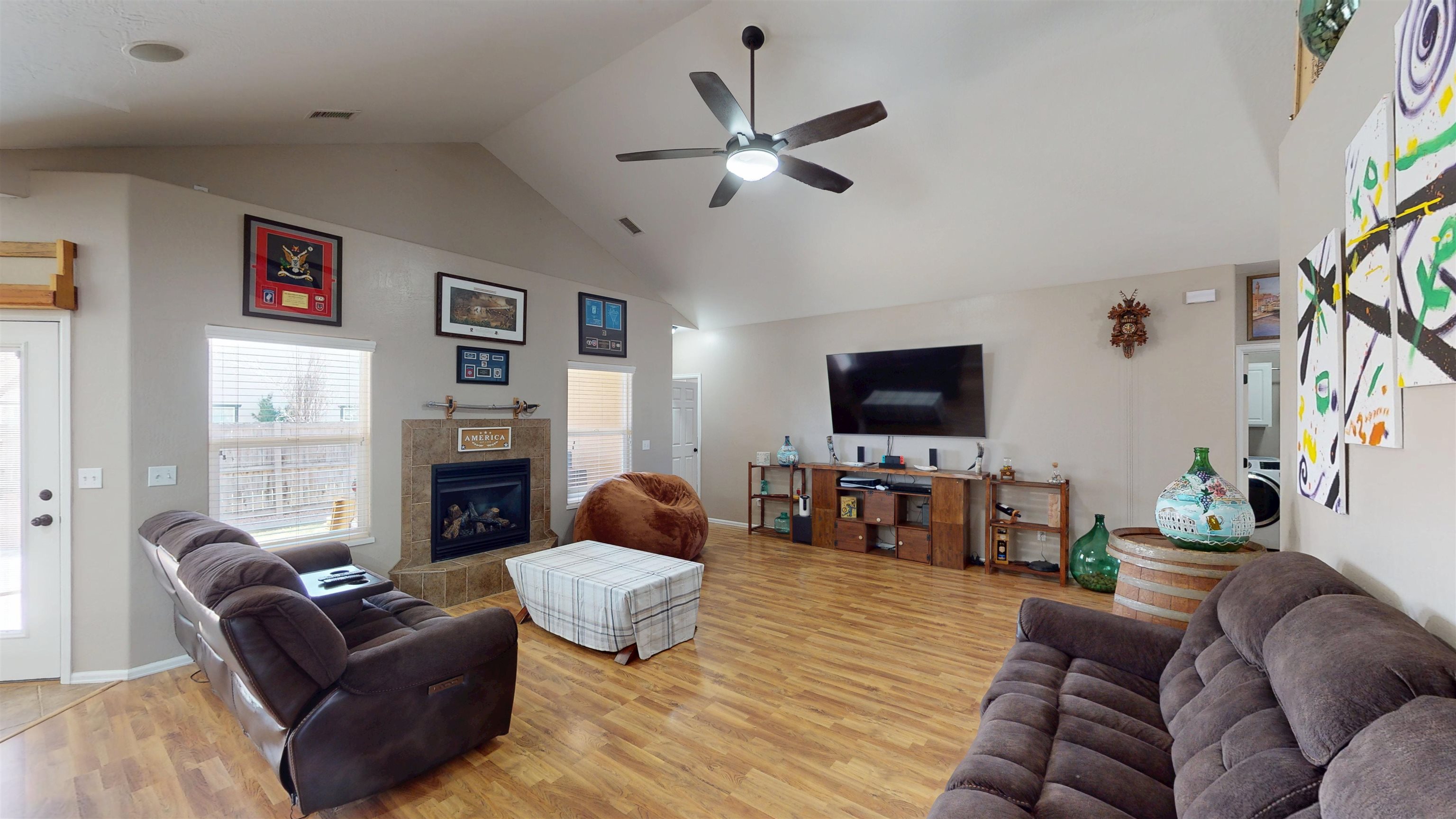 988 Agate Court