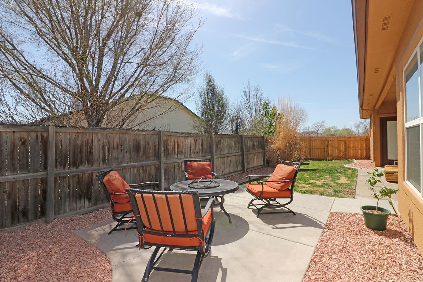988 Agate Court
