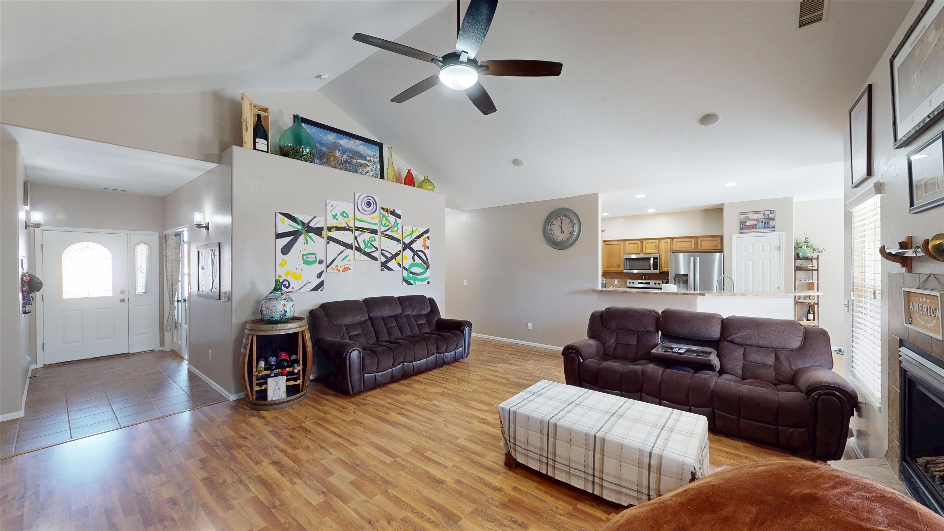 988 Agate Court