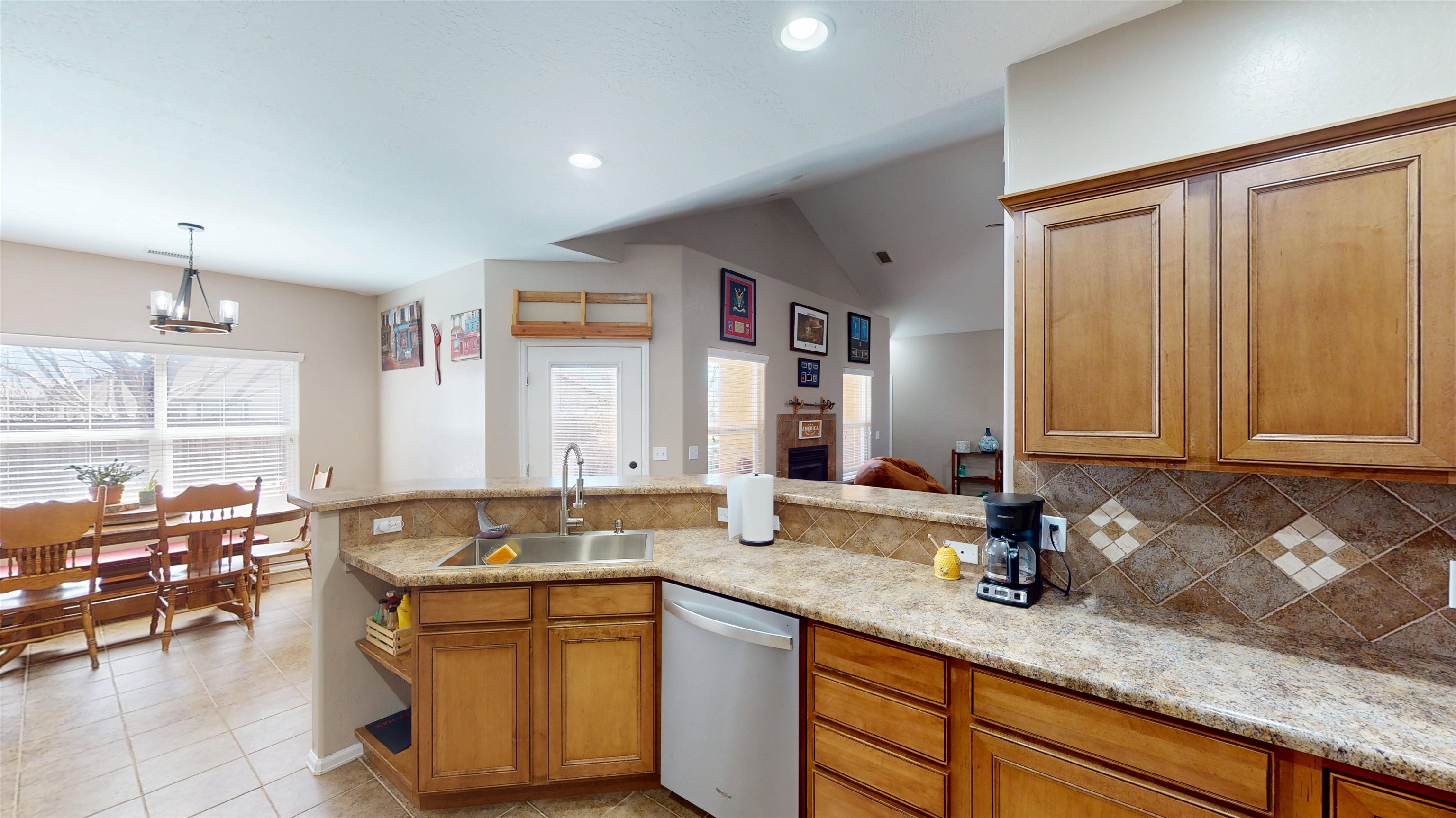 988 Agate Court